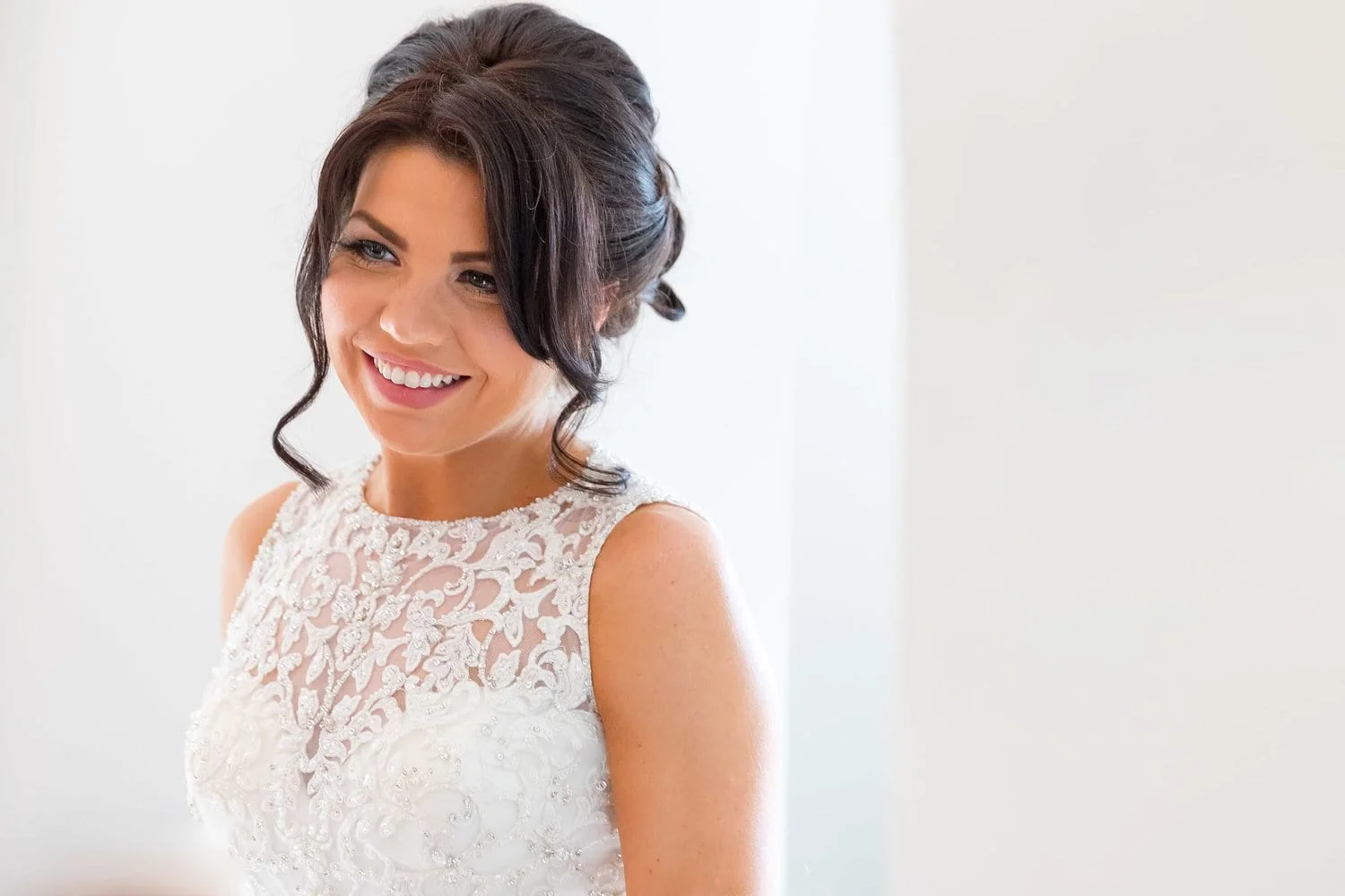 smiling-brides-before-wedding.jpg