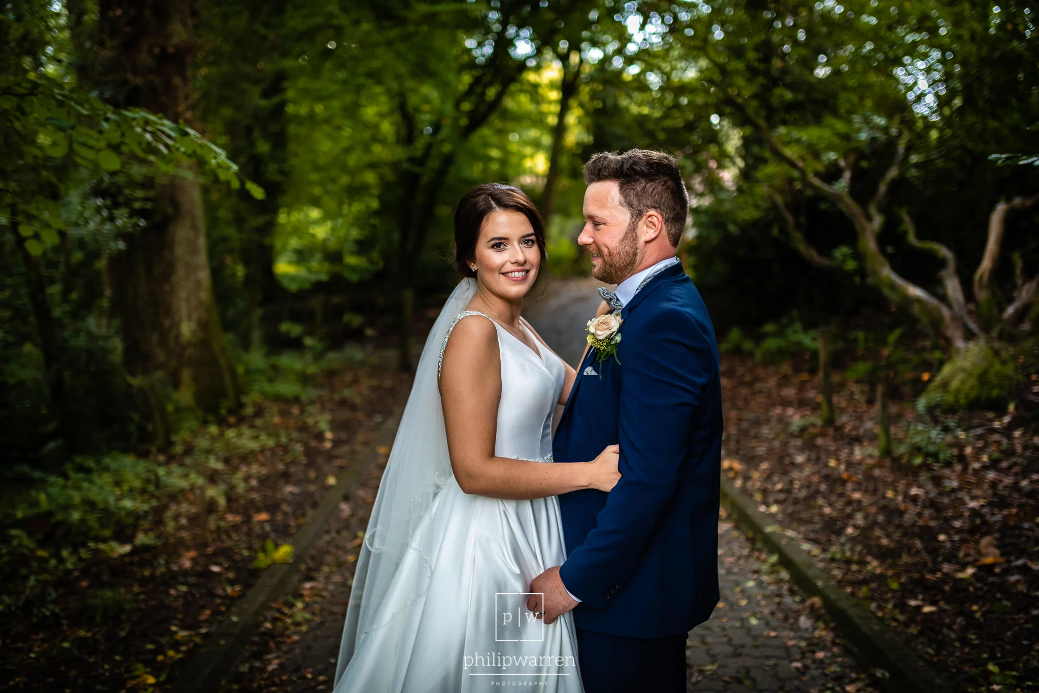 wedding photos in bryngarw country park
