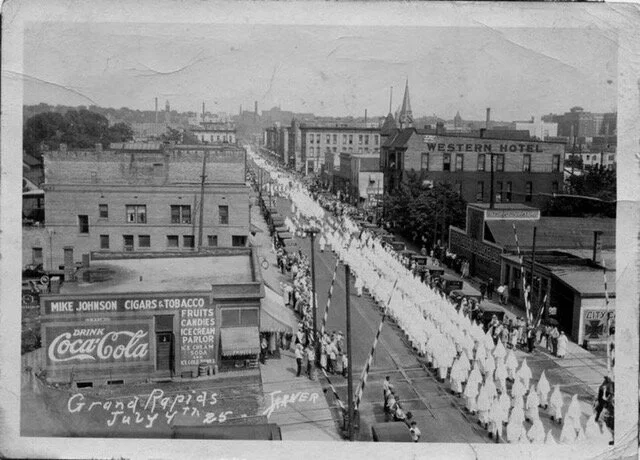 GR_Klan_march1925.jpeg