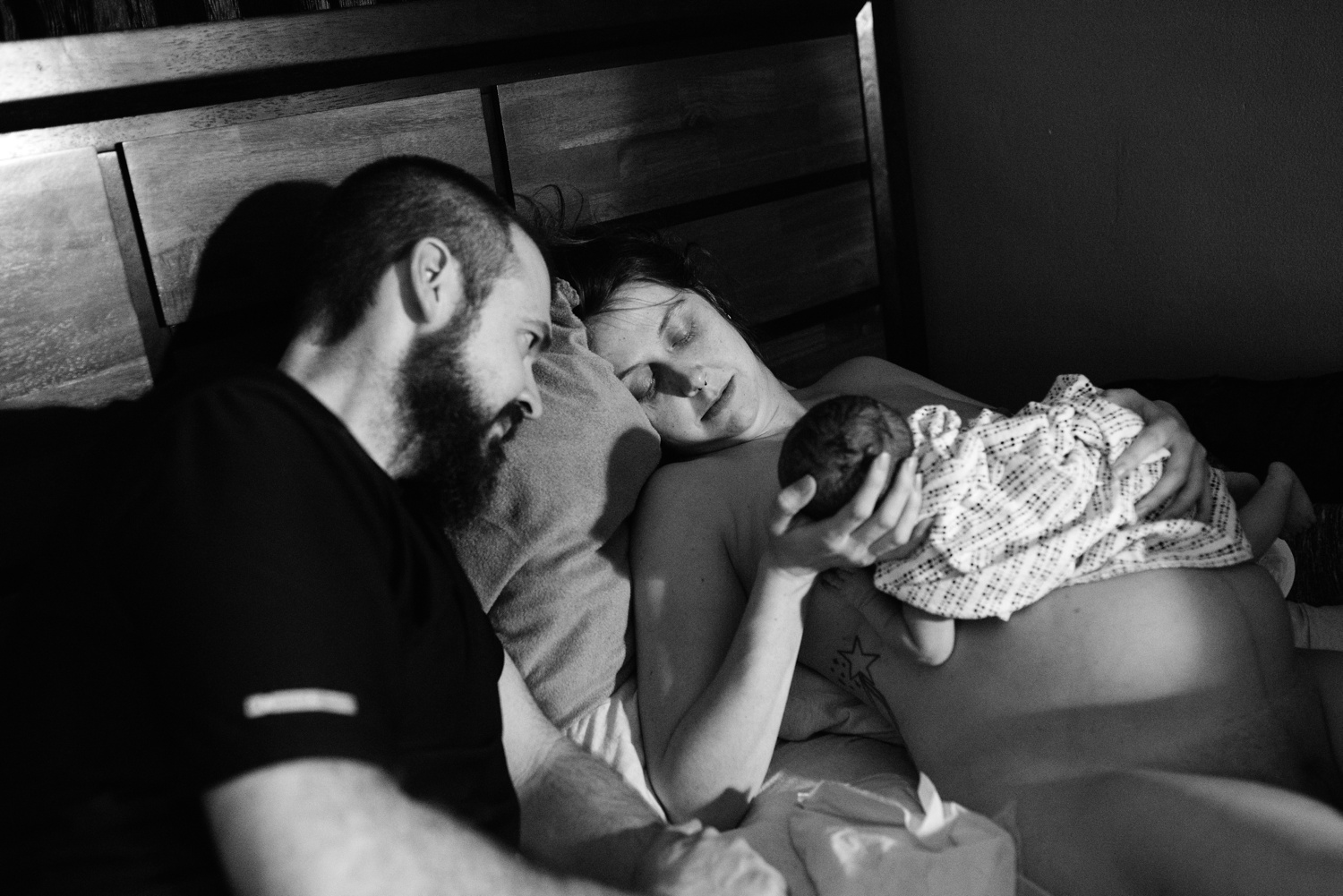 birthphotography_nikitagross_marriedtothemoon__4721.jpg