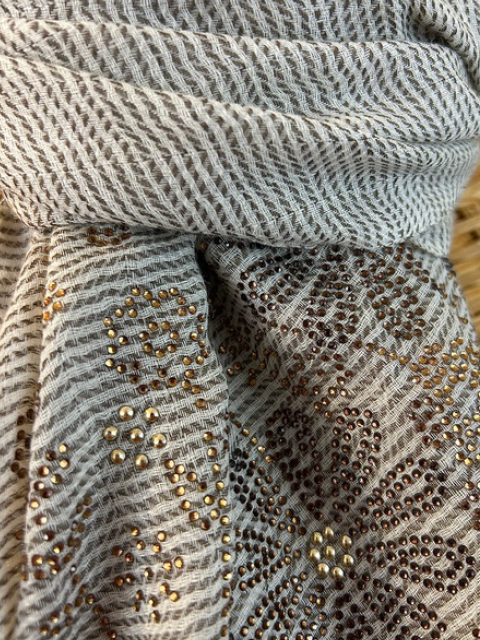 Taupe-StripeCrystalFlower-CloseUp1.png