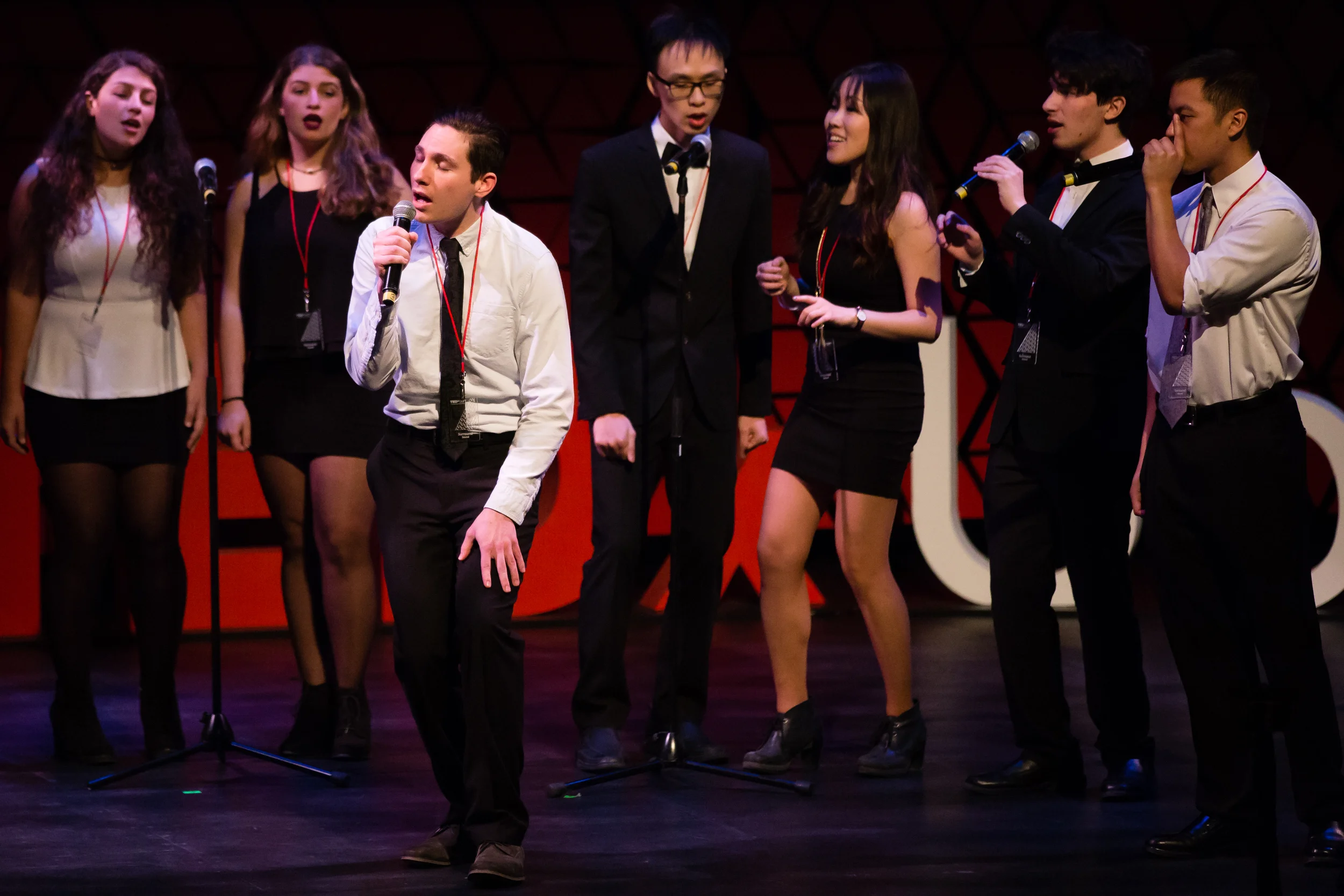  Starting off with some amazing Acapella from Surround Sound 