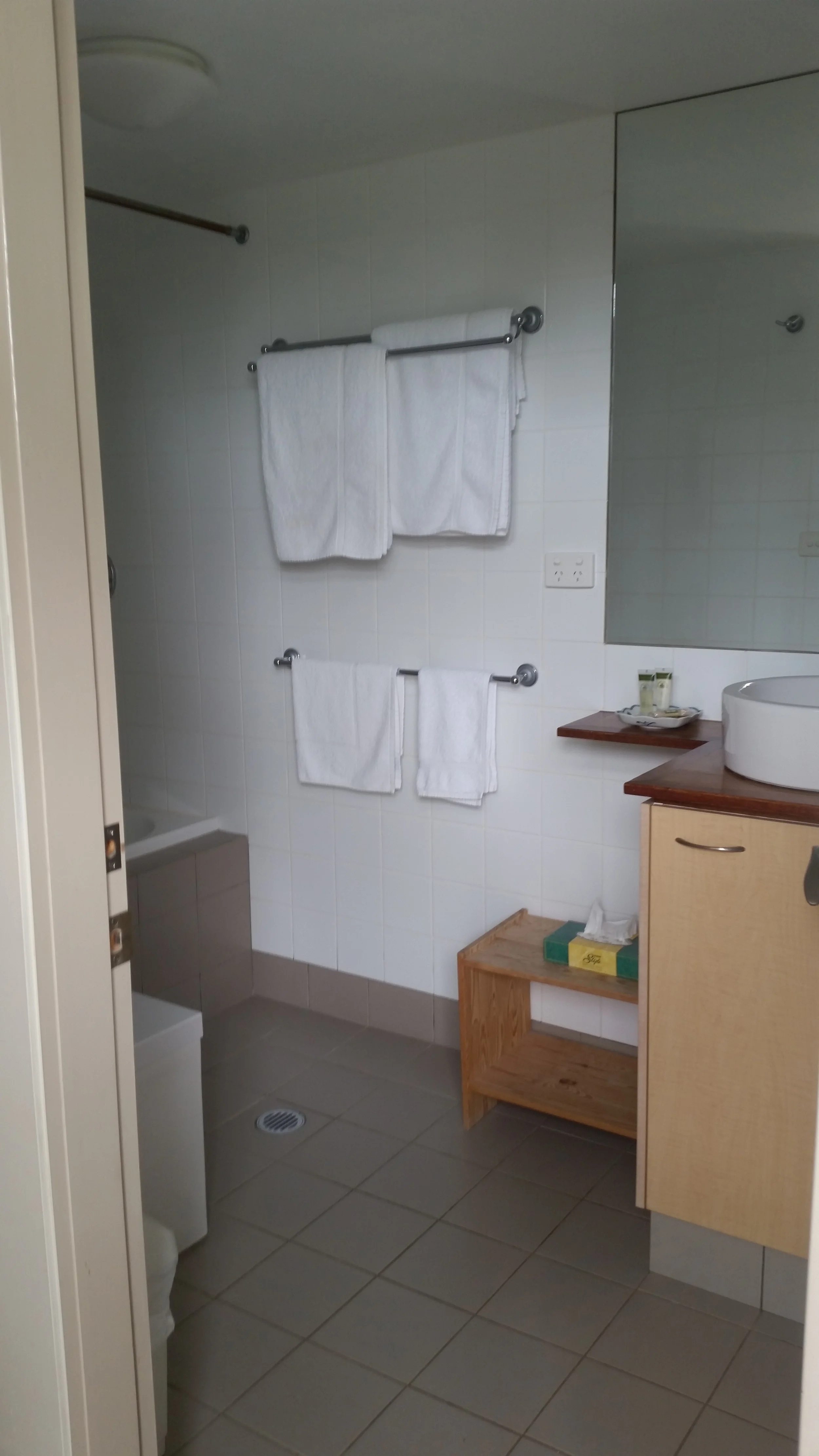 loft/villa bathroom