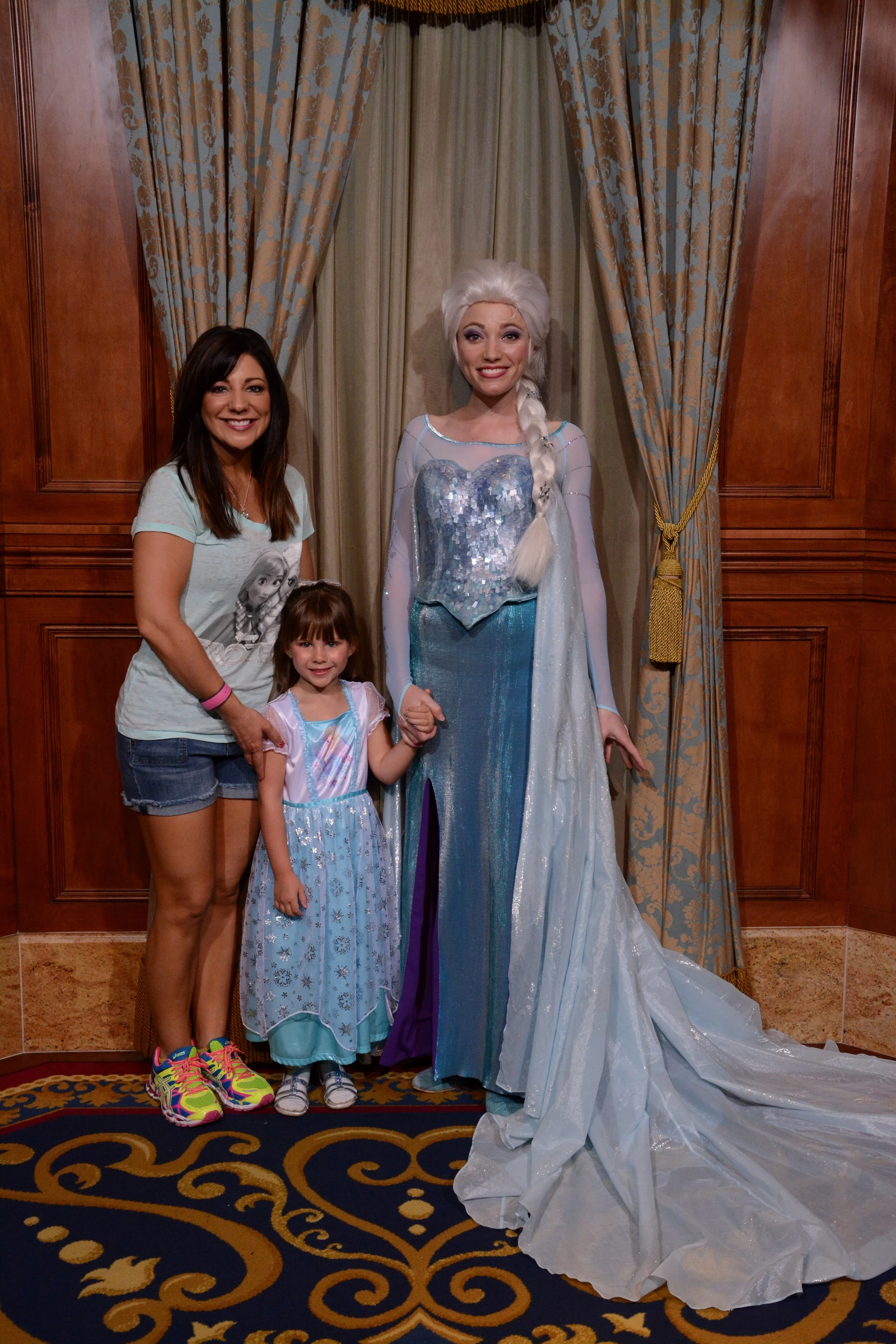 You bet Your sweet bippy that this Mama jumped in some Princess pictures!