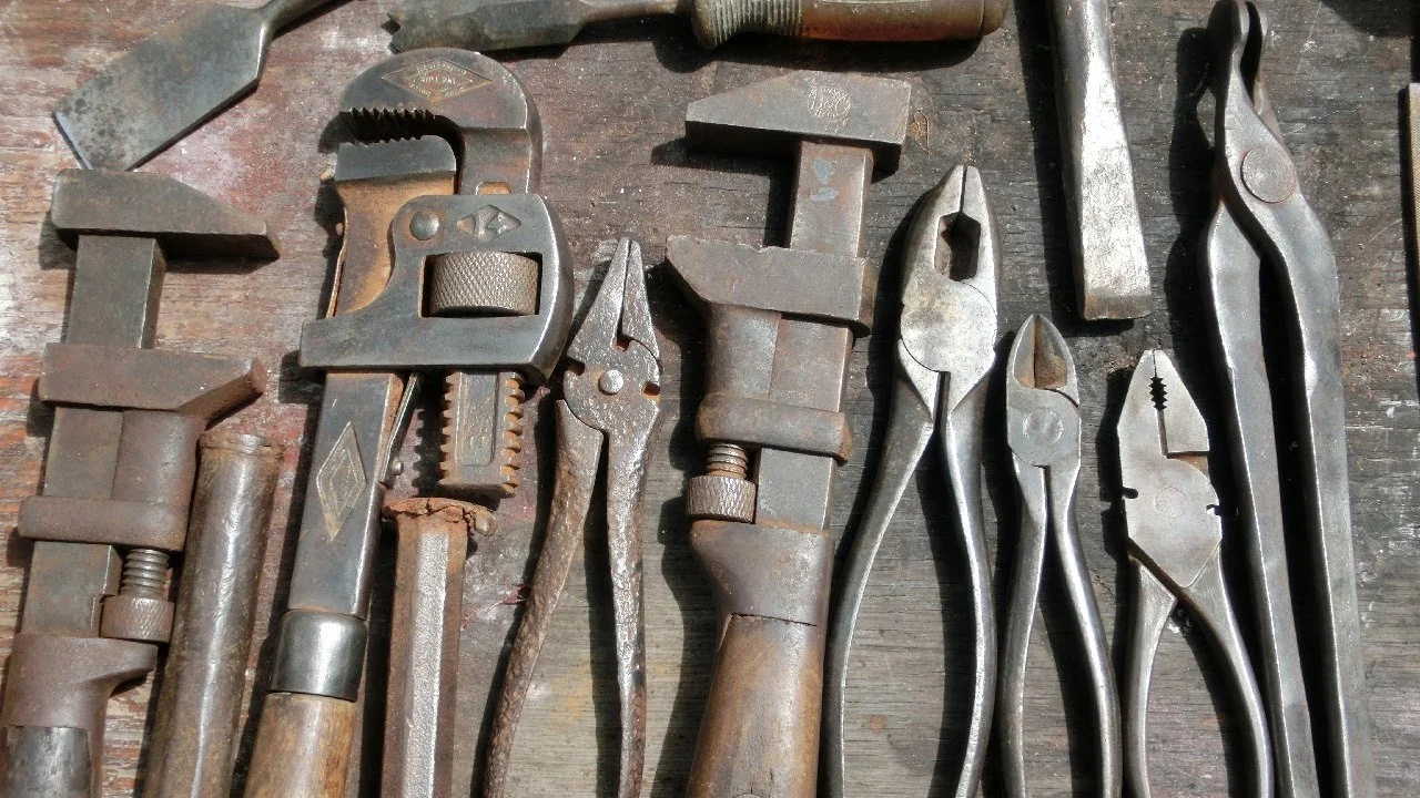 oldtoolstouse4.jpg