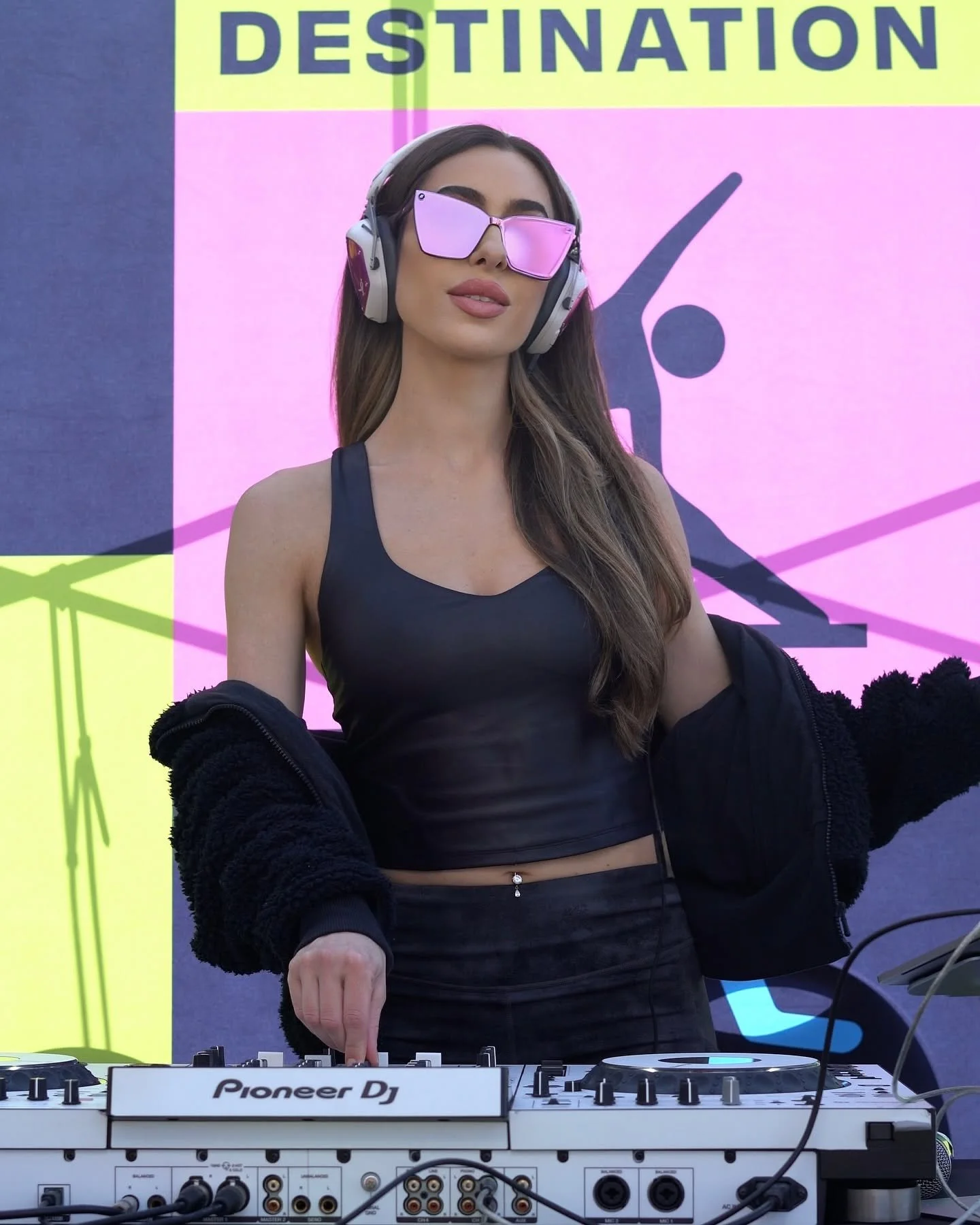 dj-ayla-simone-festival-dj-portrait.jpg