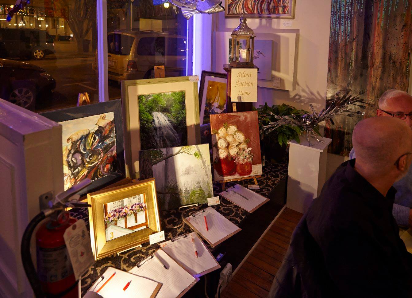 canvas-and-cuisine-at-artmongerz-greensboro-tracey-marshall-collaboration-event-03.jpg