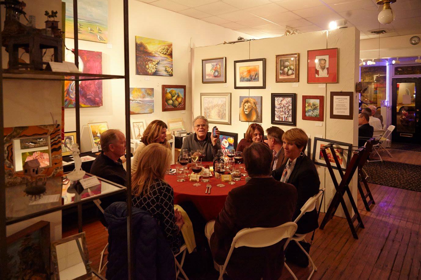 canvas-and-cuisine-at-artmongerz-greensboro-tracey-marshall-collaboration-event-06.jpg
