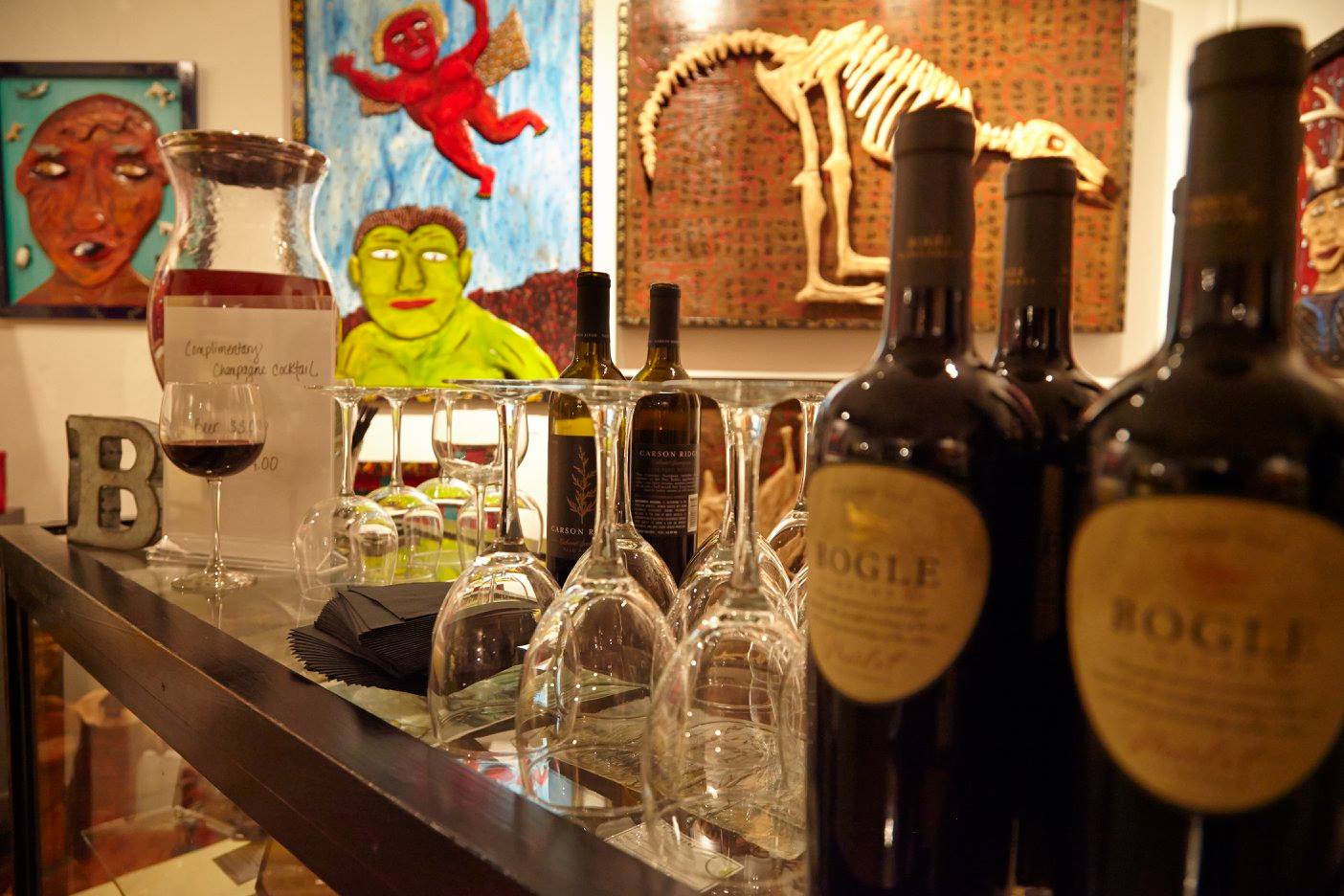 canvas-and-cuisine-at-artmongerz-greensboro-tracey-marshall-collaboration-event-12.jpg