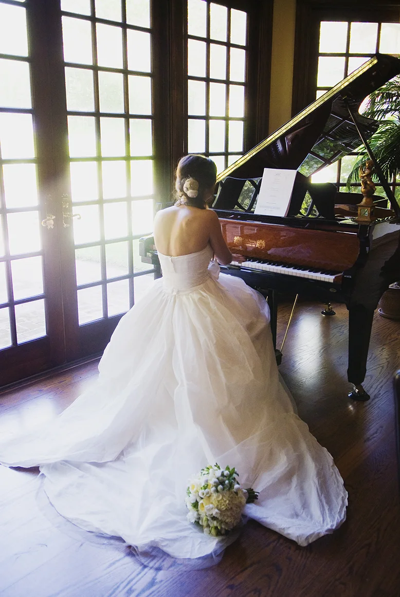   www.bethanymcmahonphotography.com  