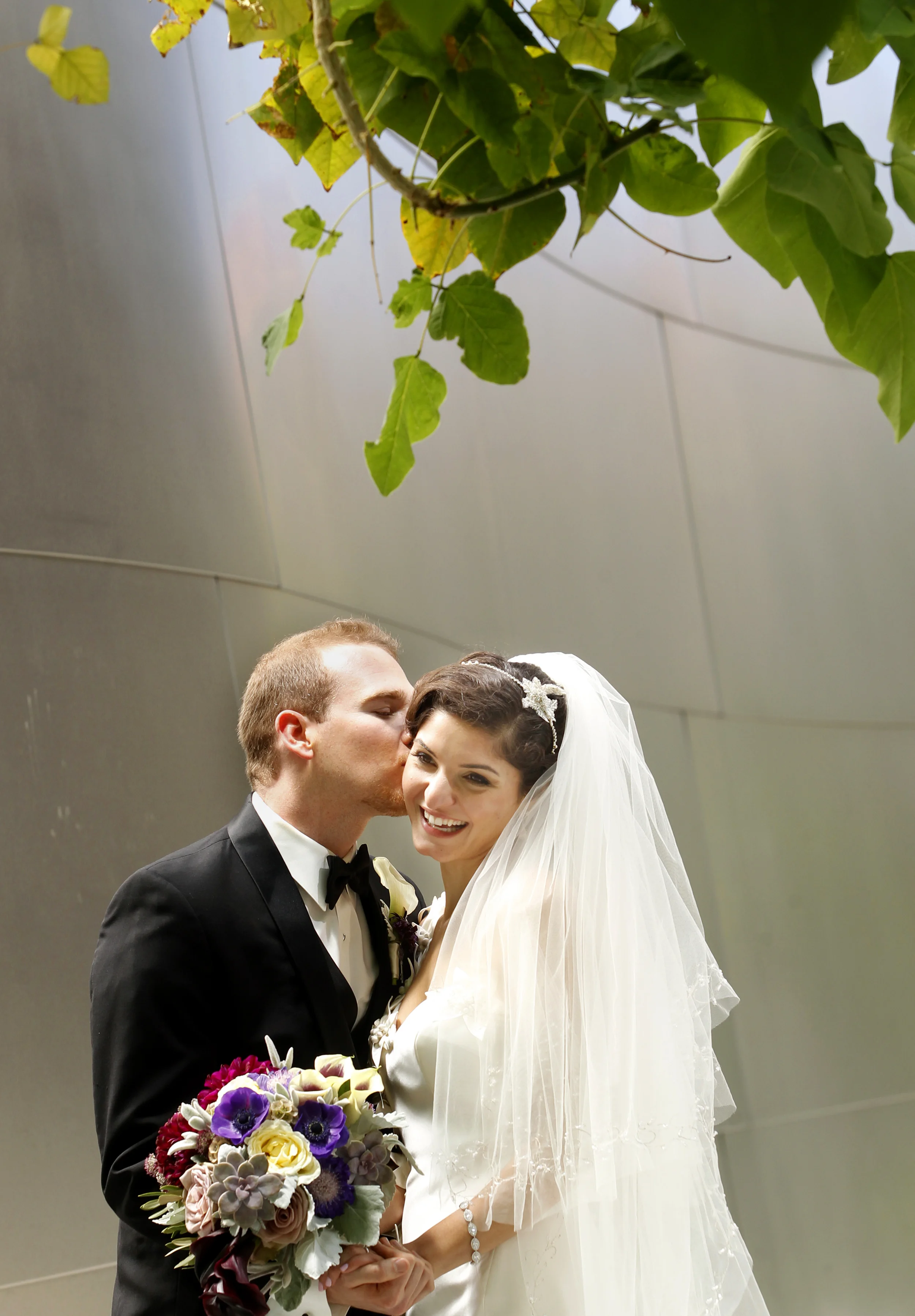   www.visualweddingphotography.com  