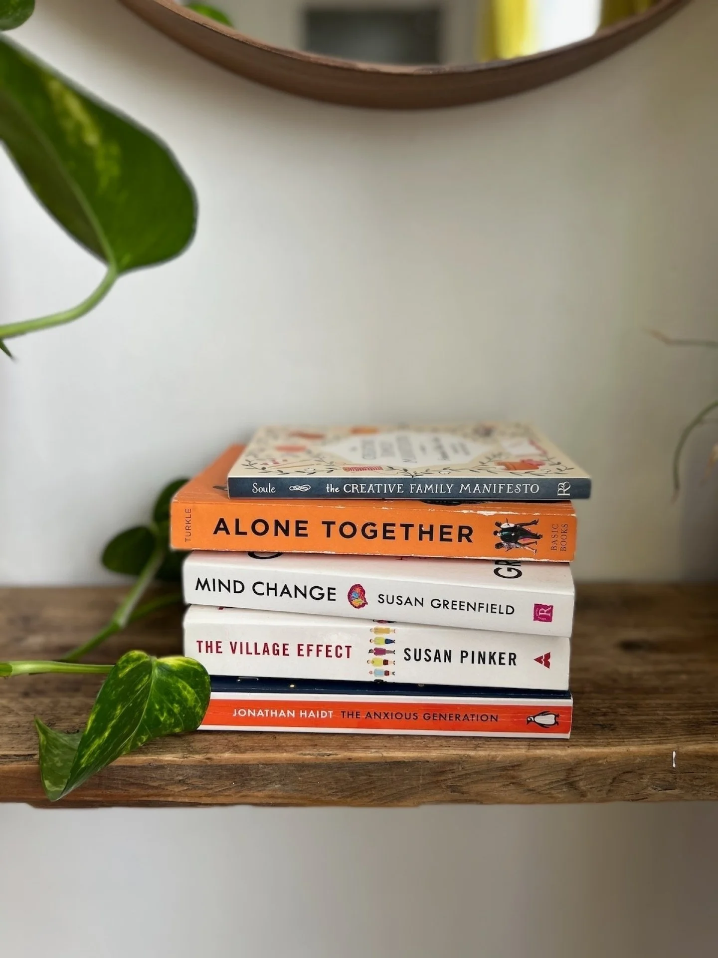 Current bookstack for my the next project (in the inkling stage).
*
*
*
*
*
#artistprocess #artistcommunity #artistsonline  #everydayart #everydayartist  #mamaartist #artistmamalife  #liveart #liveartist