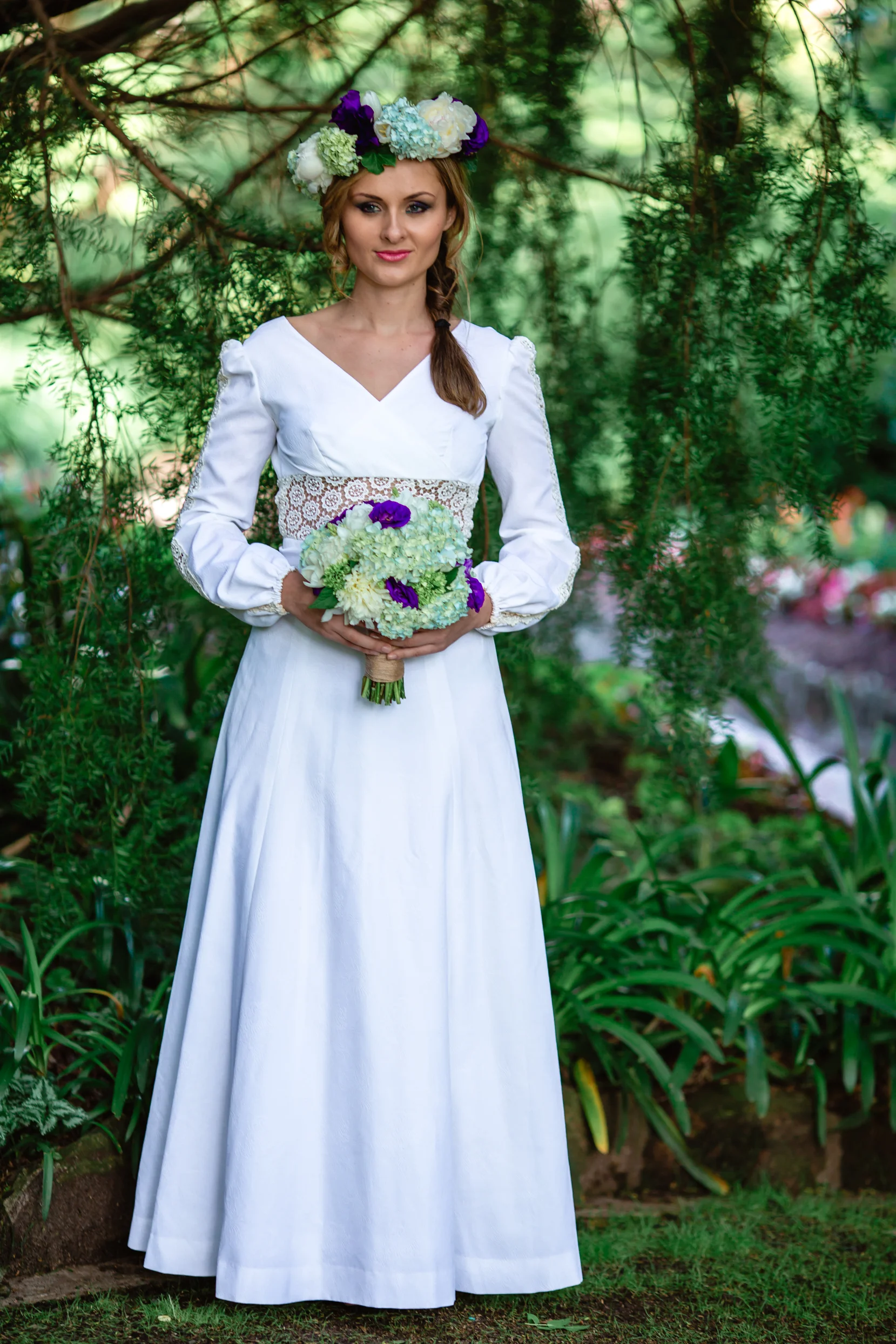 Garden Wedding - Floral Crown and bridal bouquet 20.jpg