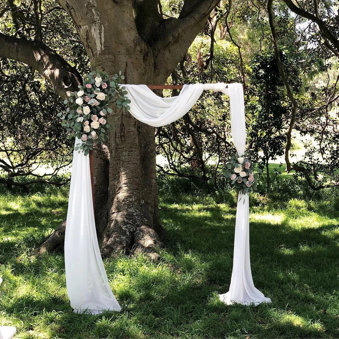 Wooden arch for hire $150. Price doesn’t include flowers or fabric. Dimensions: Arch Height: 2 m; Length 1.5 m