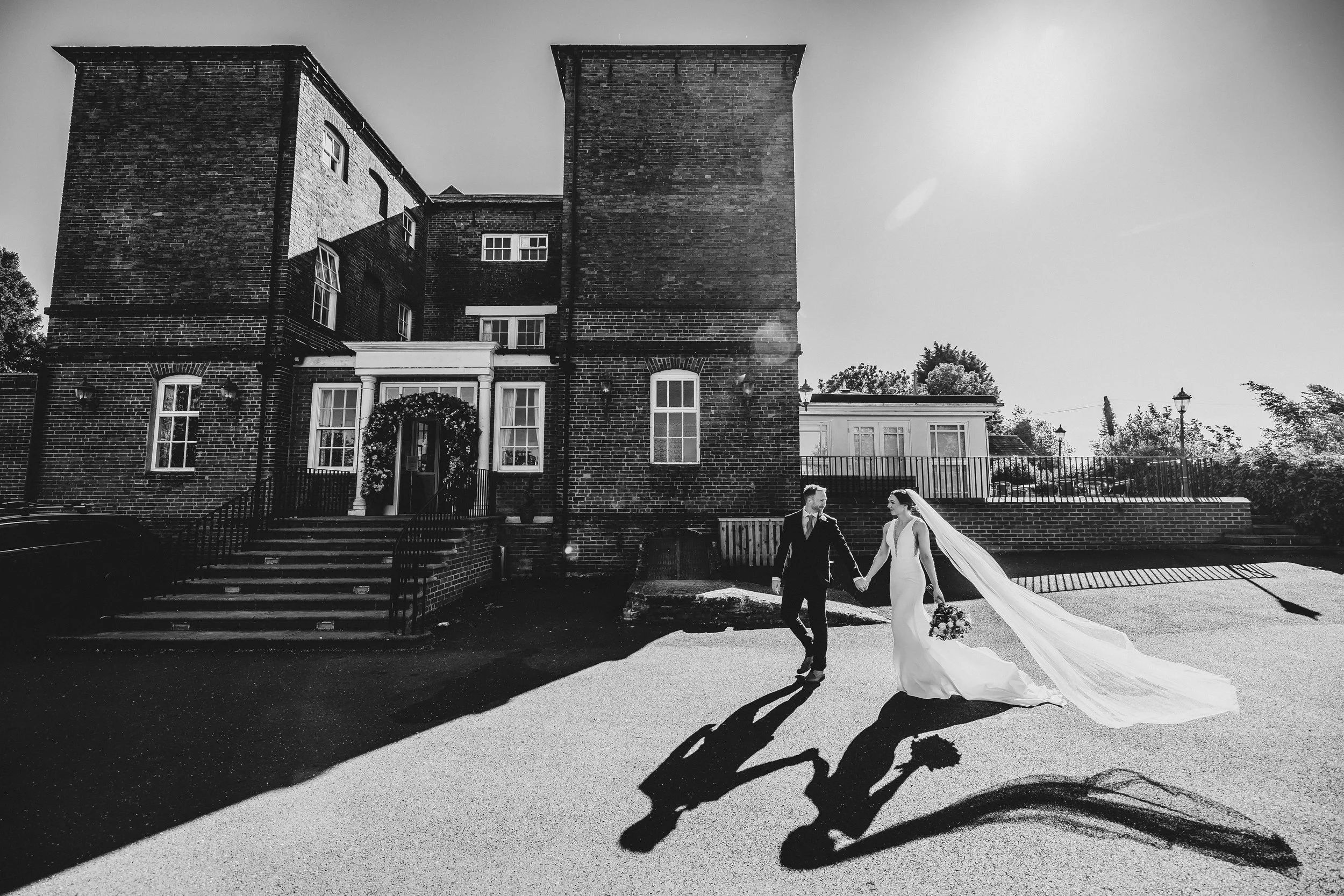 Midday sun gets a bad rap, but when the light hits just right, you get magic like this! ✨

High noon usually means harsh light, but taken at the right angle at the stunning Kedleston Country House, that fierce summer sun gave us dramatic high-contras