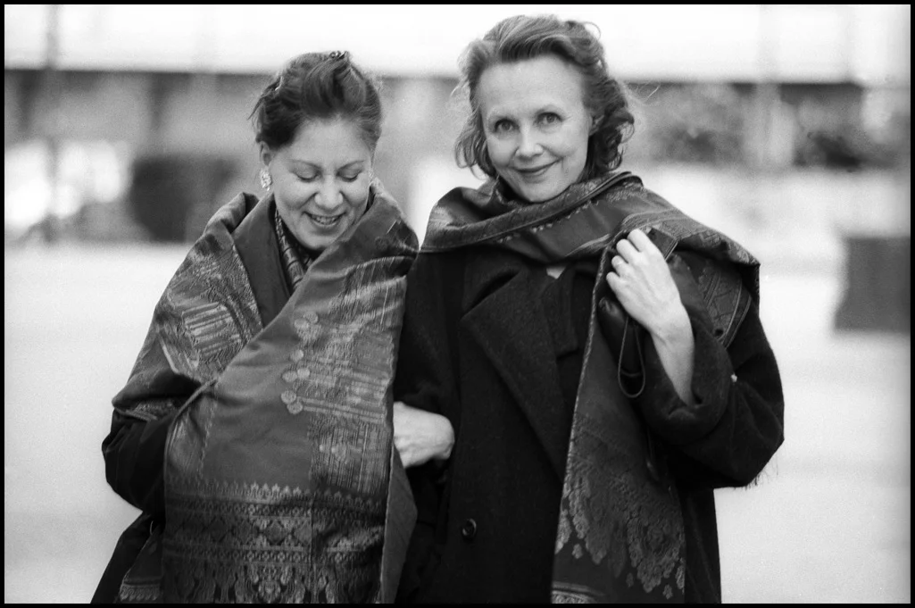 Camilla Hoitenga and Kaija Saariaho in Clermont Ferrand, France, in 2008, after a performance of Aile du songe . Copyright Jean-Louis Fernandez.