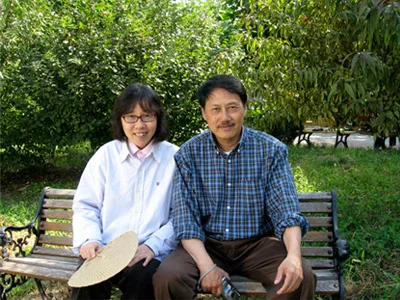 Can Xue and her husband, 2009
