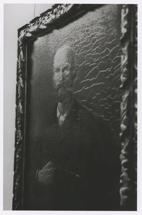 Hervé Guibert, Autoportrait . Courtesy of the Estate of Hervé Guibert and Callicoon Fine Arts, NY.