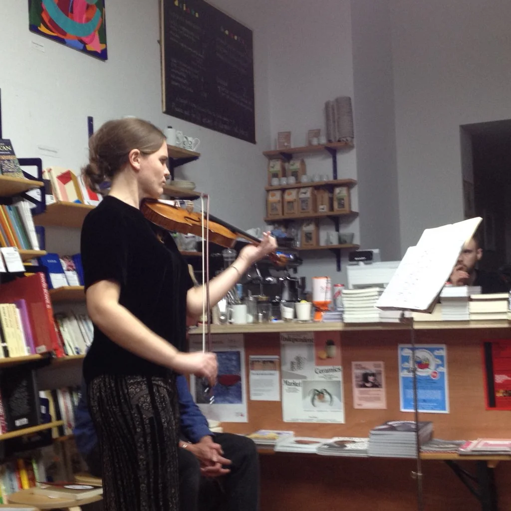 Beatrice Phillips performs Bach's Sonata no. 1 in G minor. Image courtesy of Daniela Petracco.