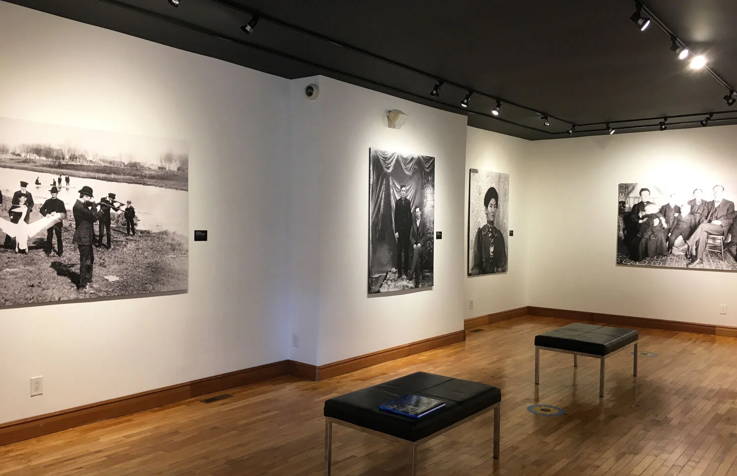 mennonite-village-photography-exhibition-aniko-szabo-2.jpg