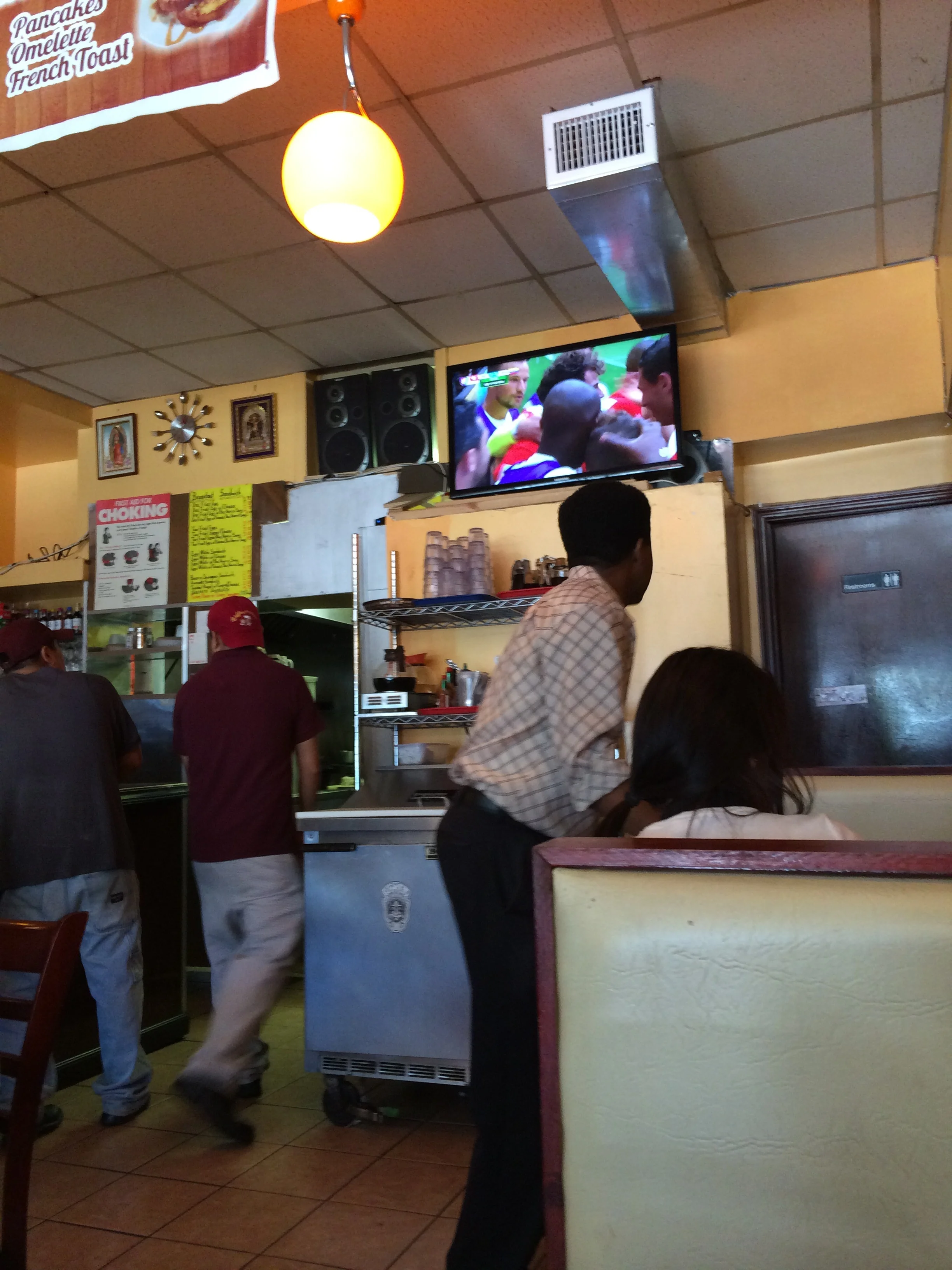 SWITZERLAND    2 - 1    ECUADOR