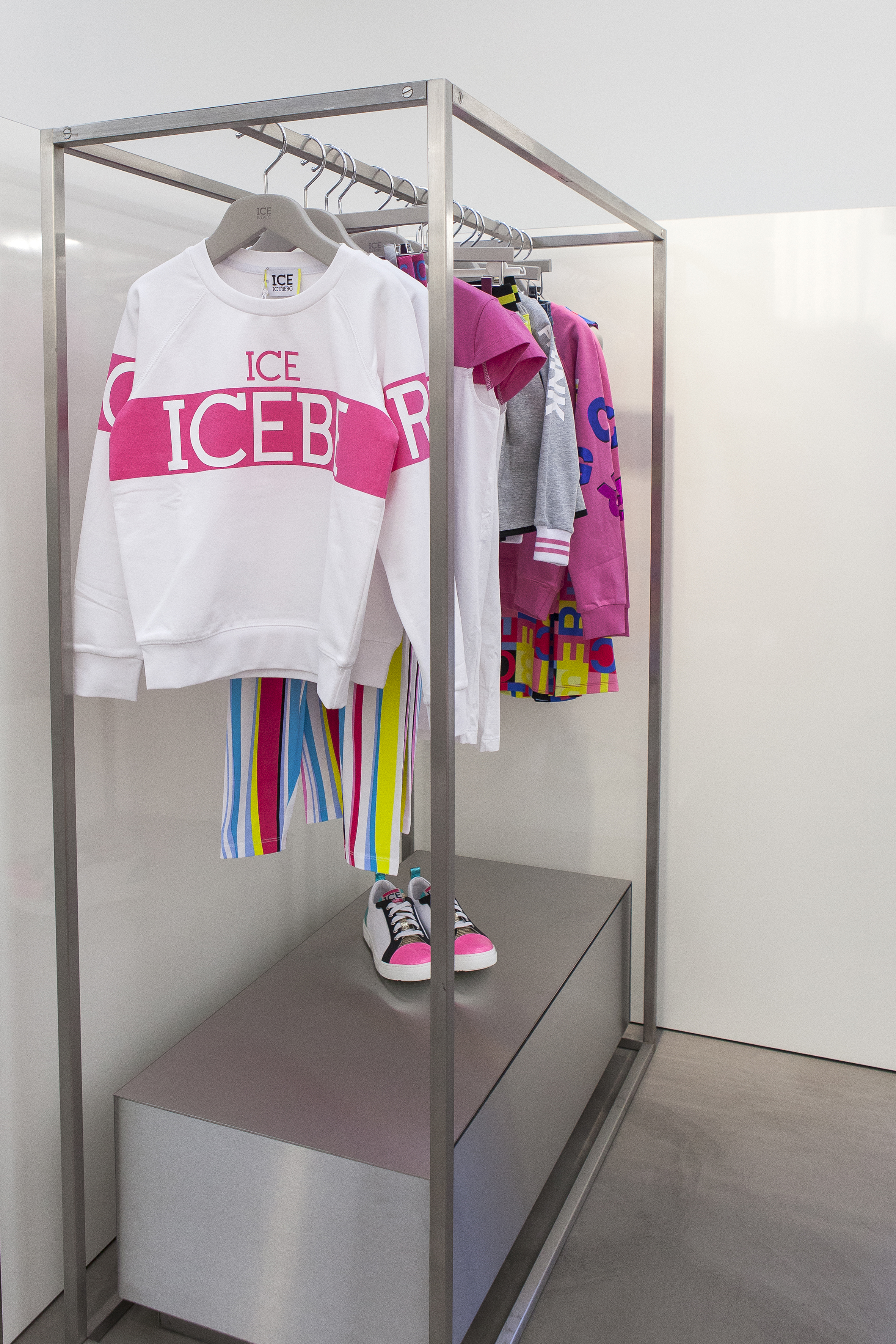 ICE ICEBERG_Corner Boutique Milano_01.jpg