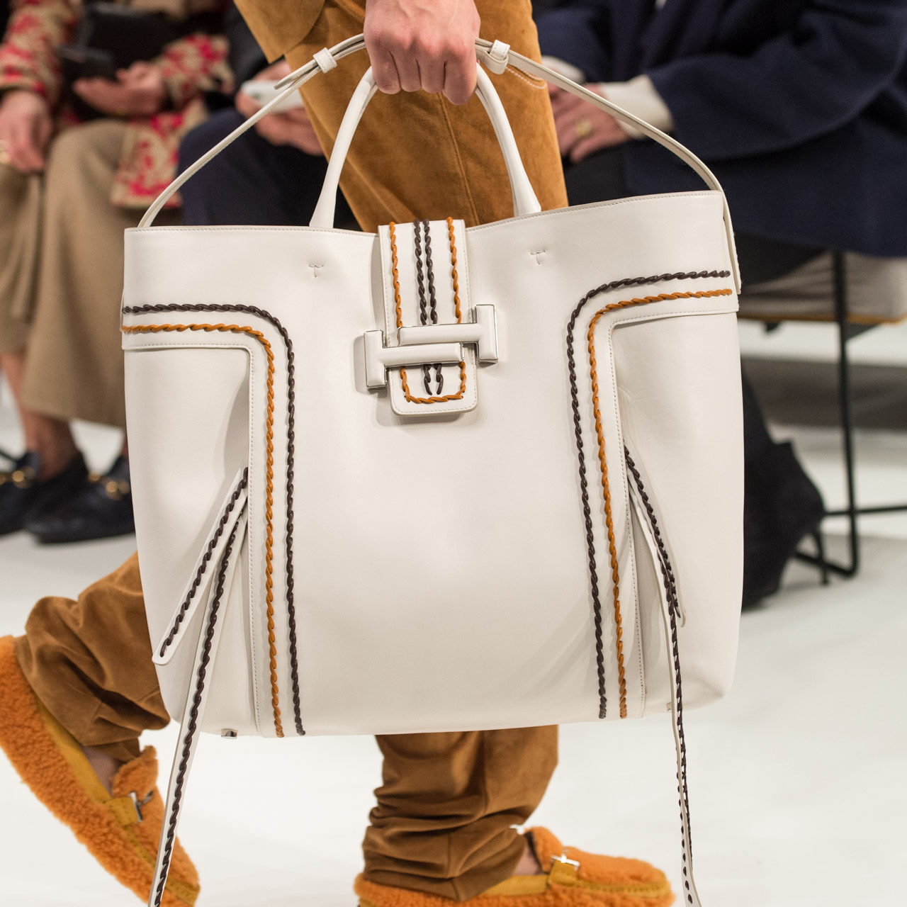 Tod's bag 3.jpg