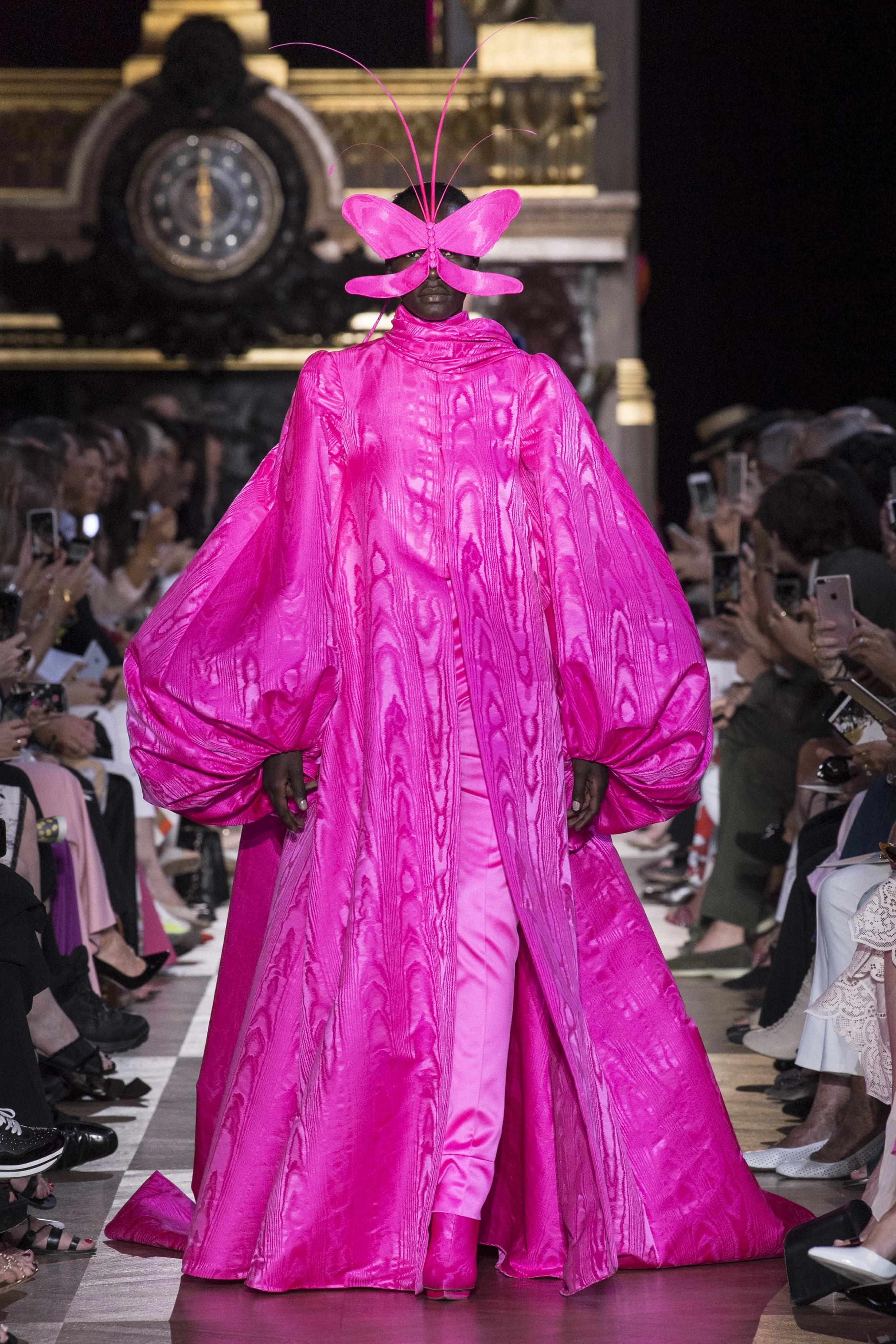 Schiaparelli_HCAW1819_Look_08.jpg