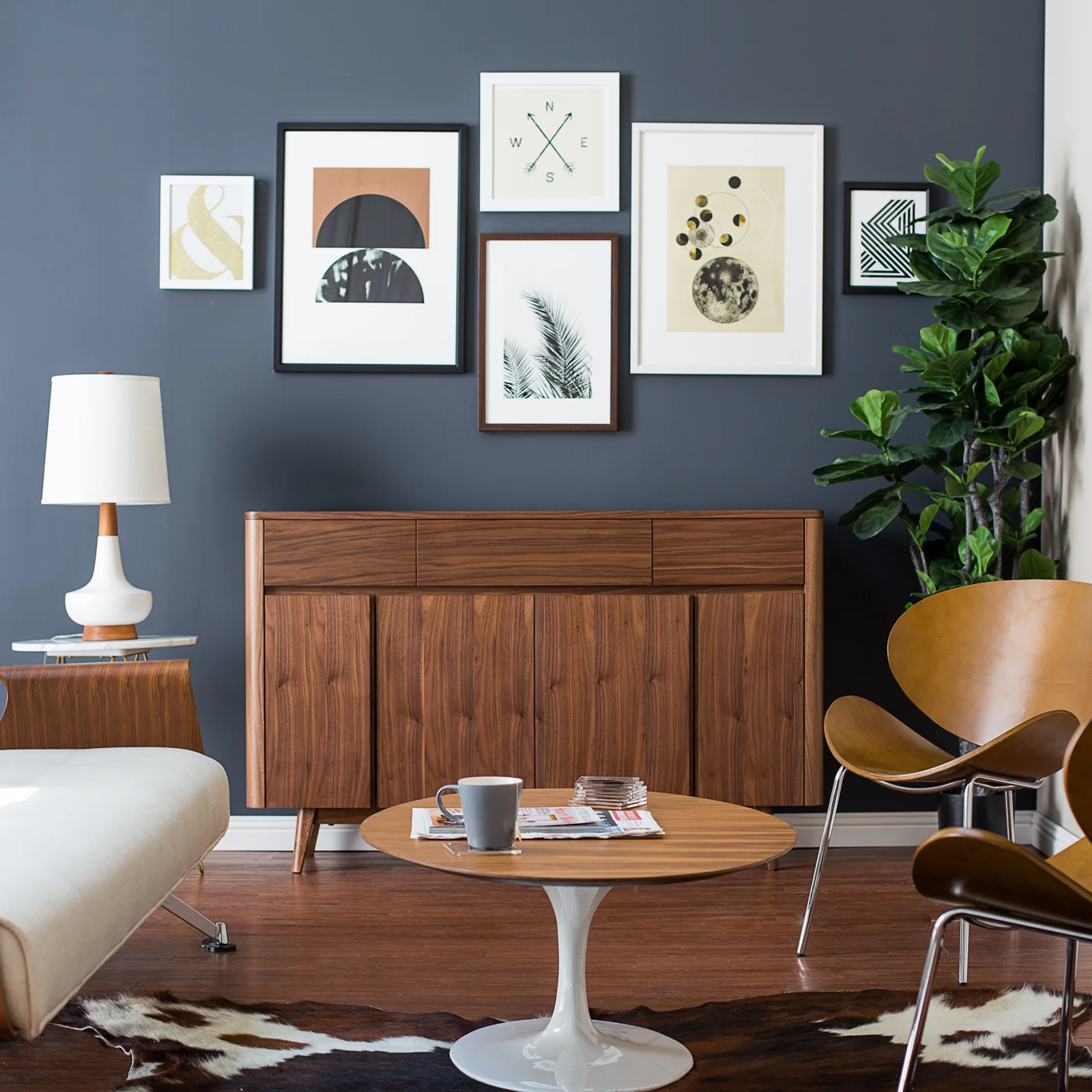 052516_HowTo_GalleryWall_Edit.jpg