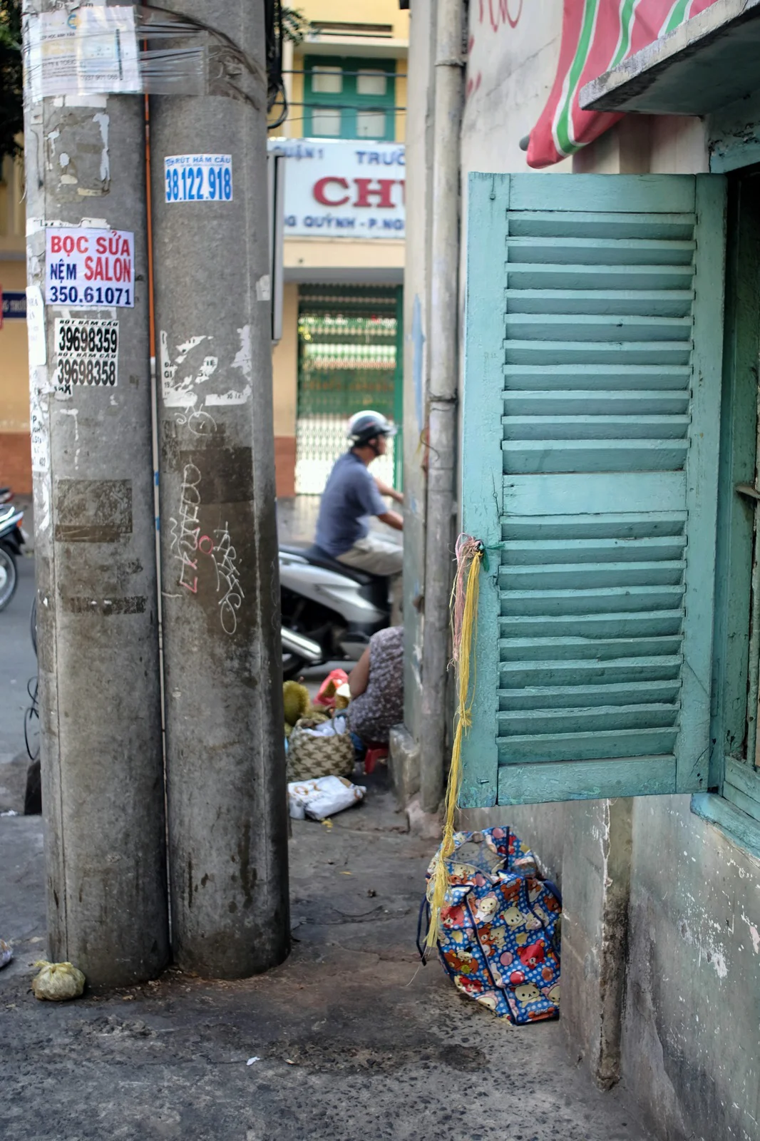 saigon-vietnam_17314525309_o.jpg