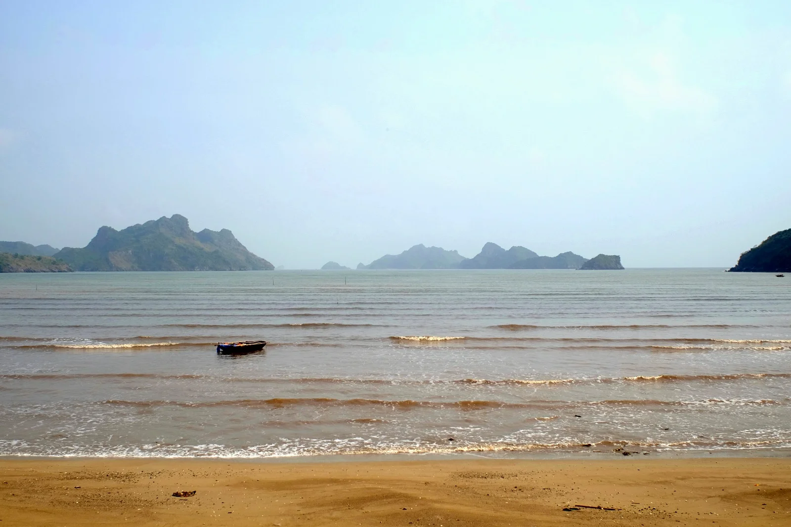 cat-ba-island--lan-ha-bay-vietnam_17501348035_o.jpg