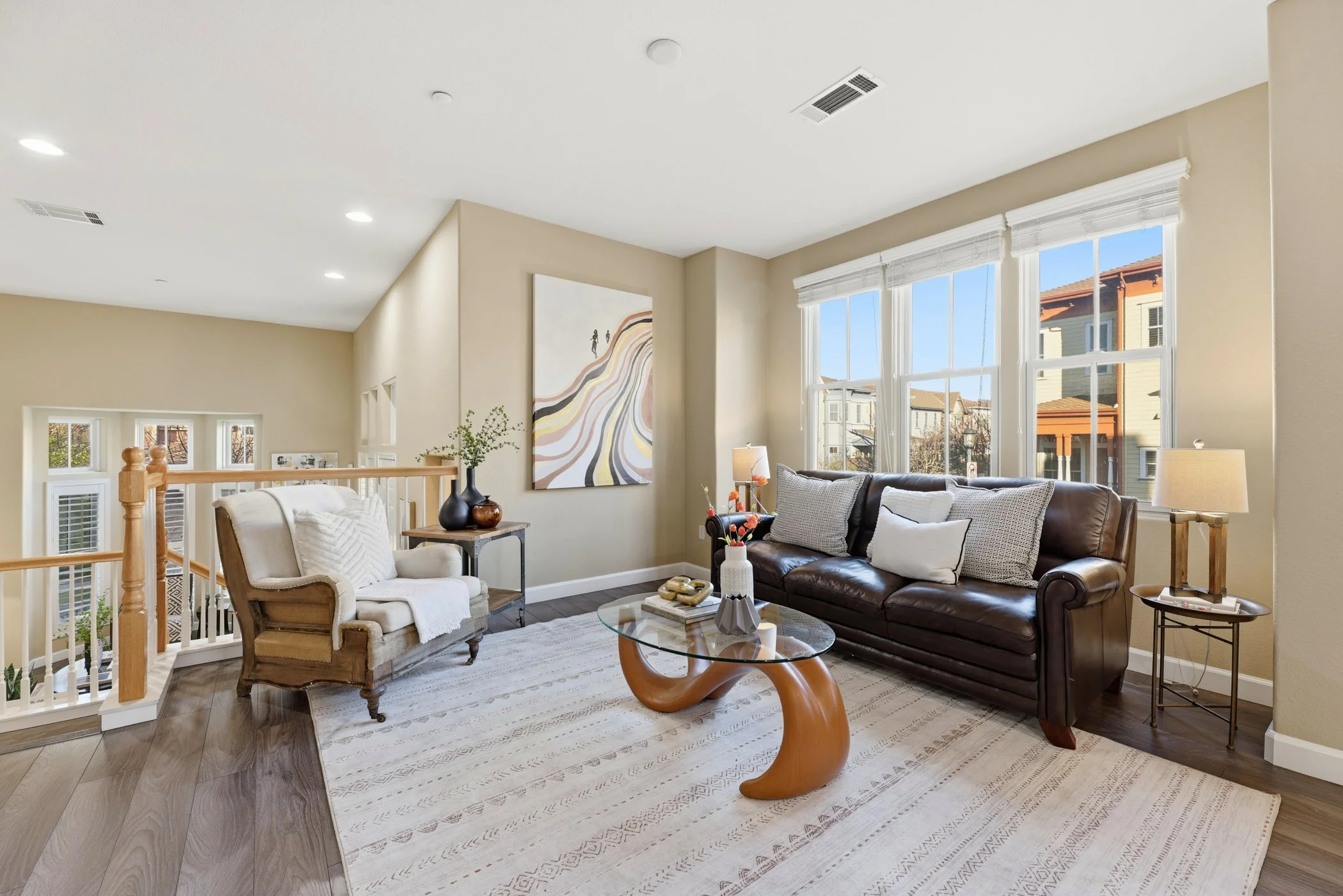 11-010_2054 Clark St.jpg