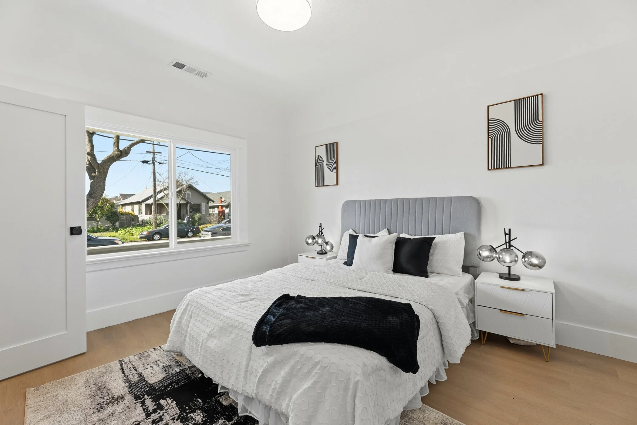 28-027_1834 8th St Alameda.jpg