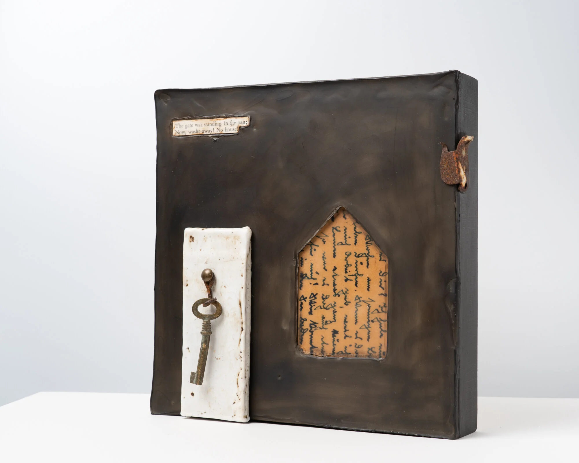 9E800E69-21FC-4F50-893A-3A42A6E34E04