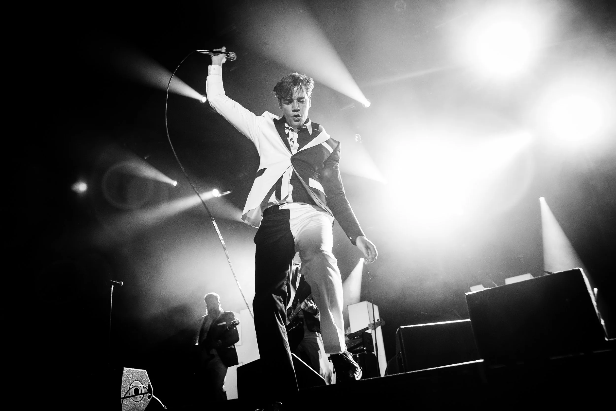 20170915_The_Hives_SI-18.jpg