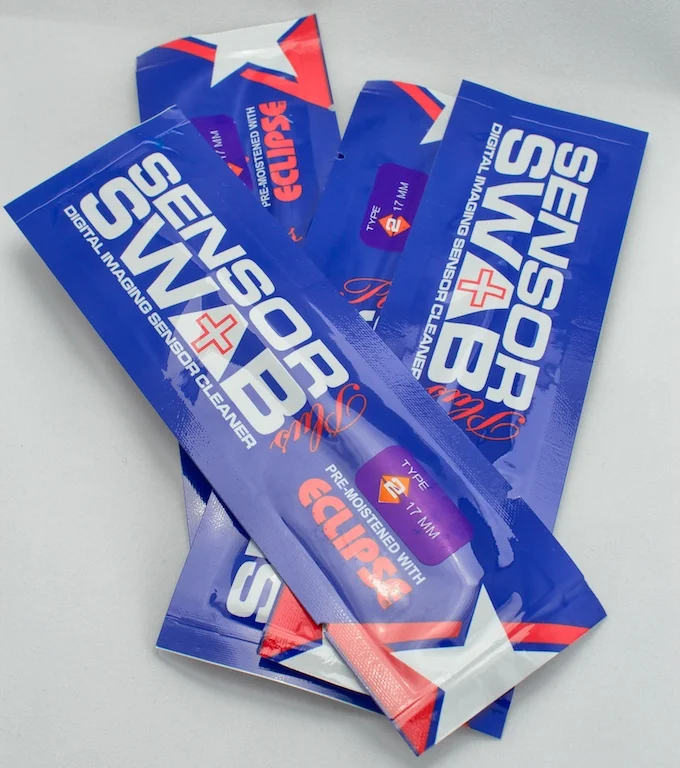  Sensor cleaning the X-E1. 