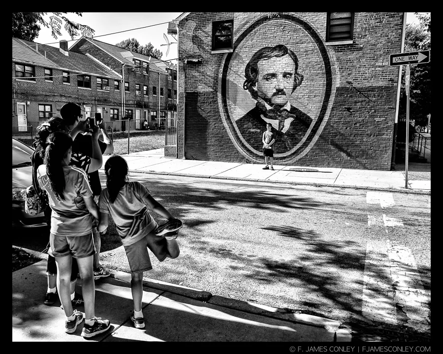 A Lynchian moment near the Poe House in Philadelphia , where Poe lived for six years.