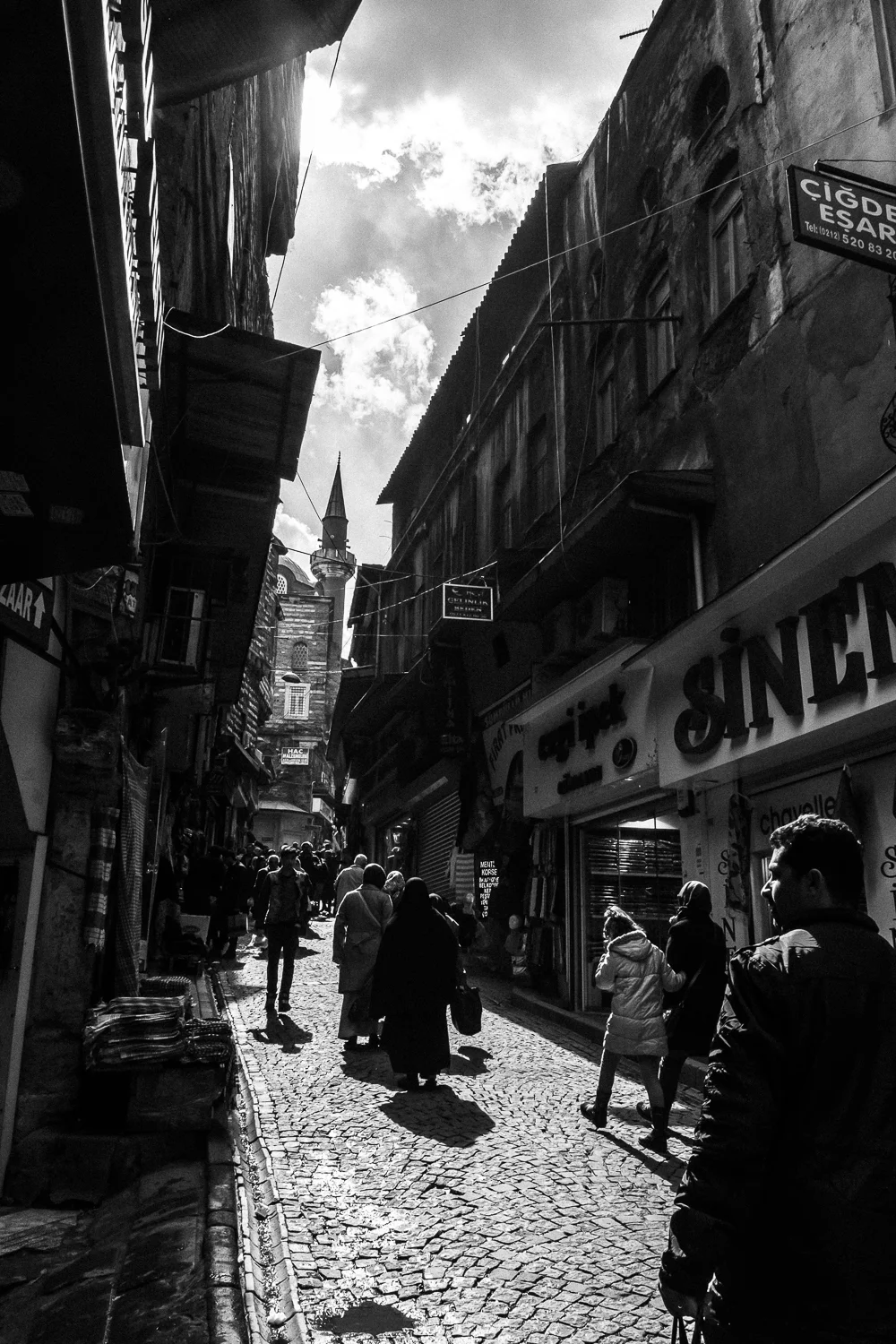 Chiaroscuro in Istanbul. The technique is marked by the use of strong tonal contrasts. Upon developing images I made in Istanbul, I was surprised at how often I used chiaroscuro to illustrate my perceptions of the dual nature of the Turks. You can read more about that: here .
