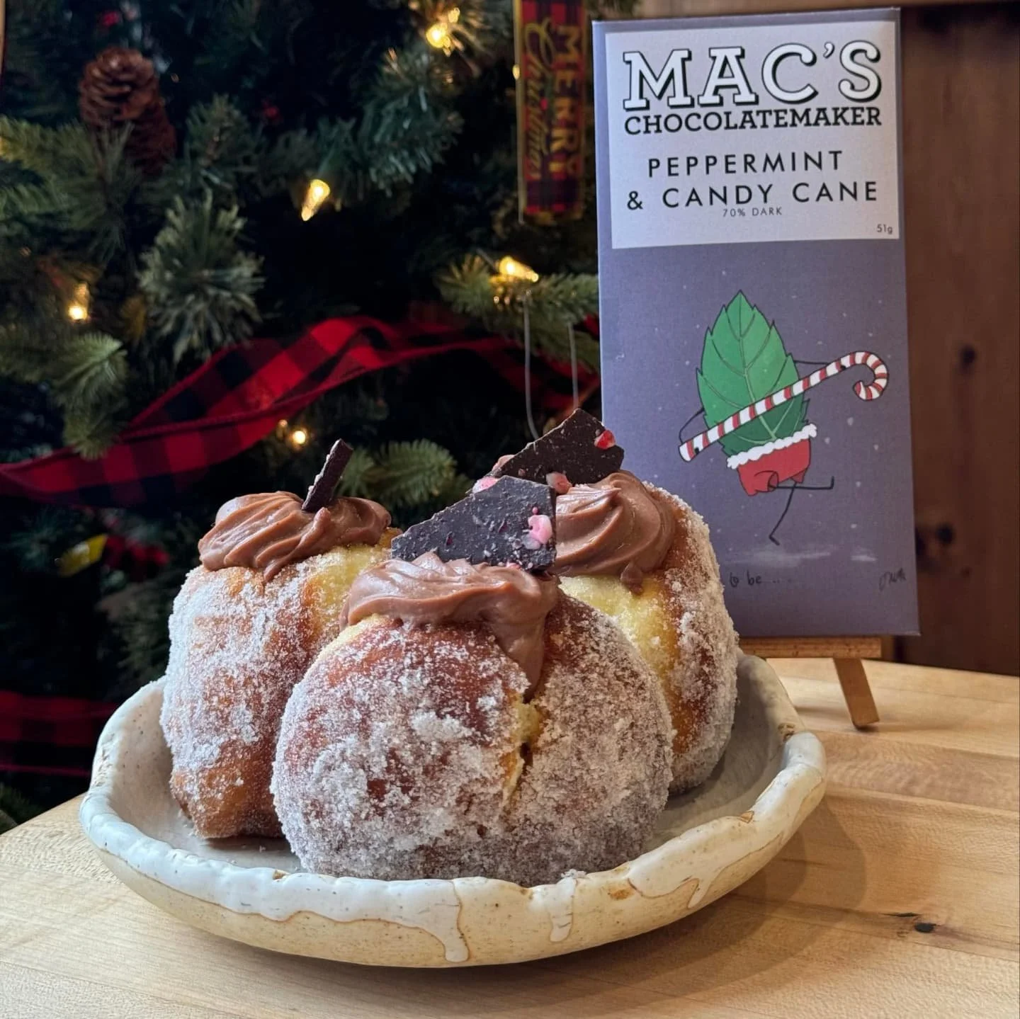 MAC'S CHOCOLATE &amp; BAKESHOP