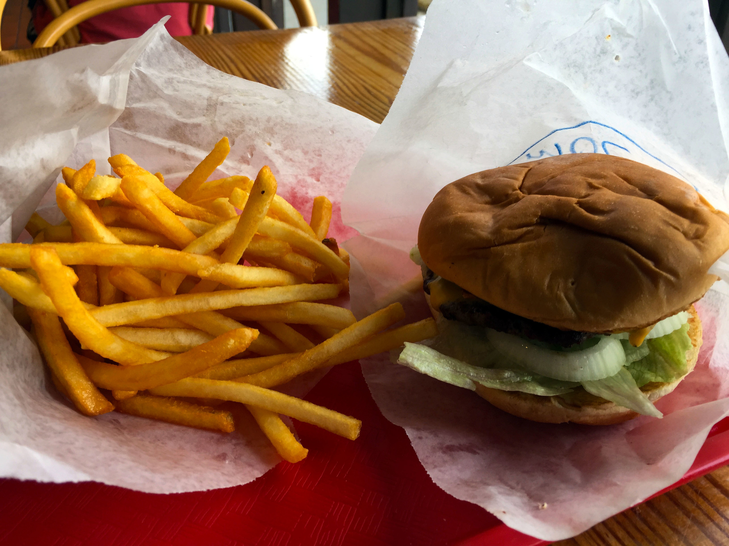 Annie's Old-Fashioned Cheeseburger