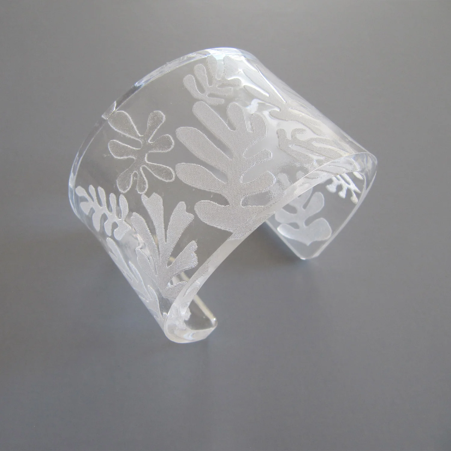 0124-2_Leaf-Cut-Out_(largeLeaf-trans).jpg