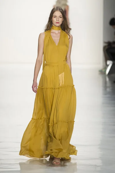 Fall 2017 Erin+Fetherston.jpg