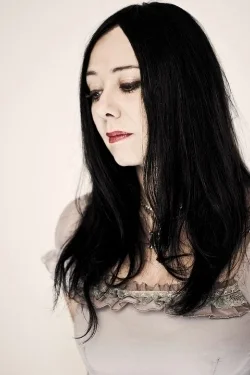 Danielle de Picciotto by Johannes Reinhard