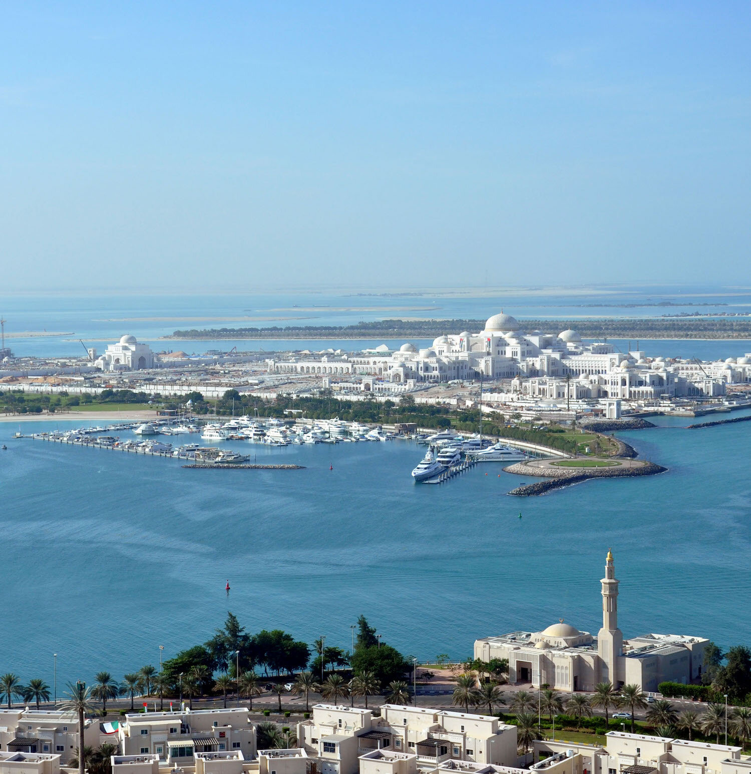 NDA-18. Abu Dhabi Emirates Palace Marina (1).jpg