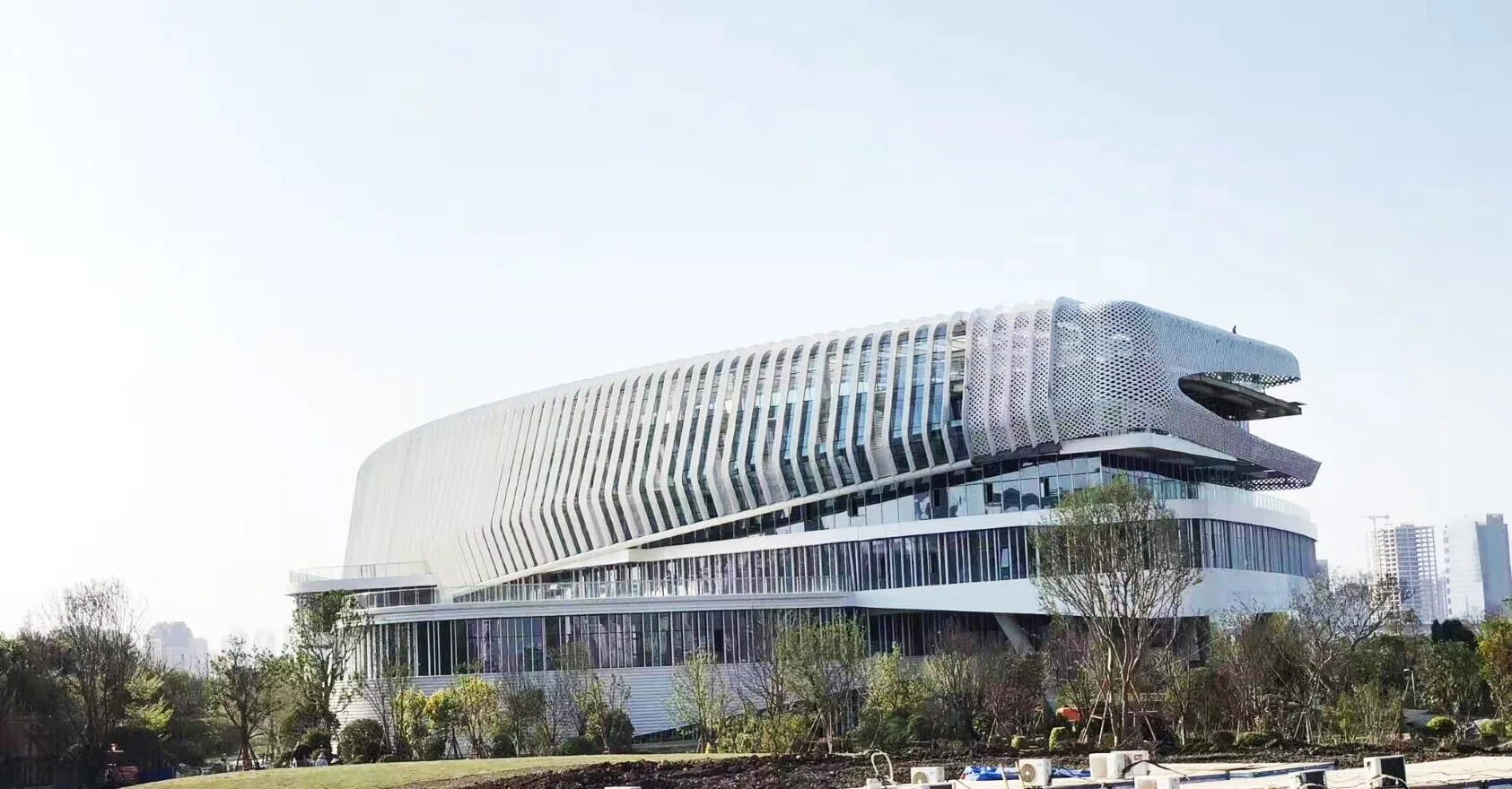 TẦM NHÌN TỎA SÁNG CẢ BẦU TRỜI