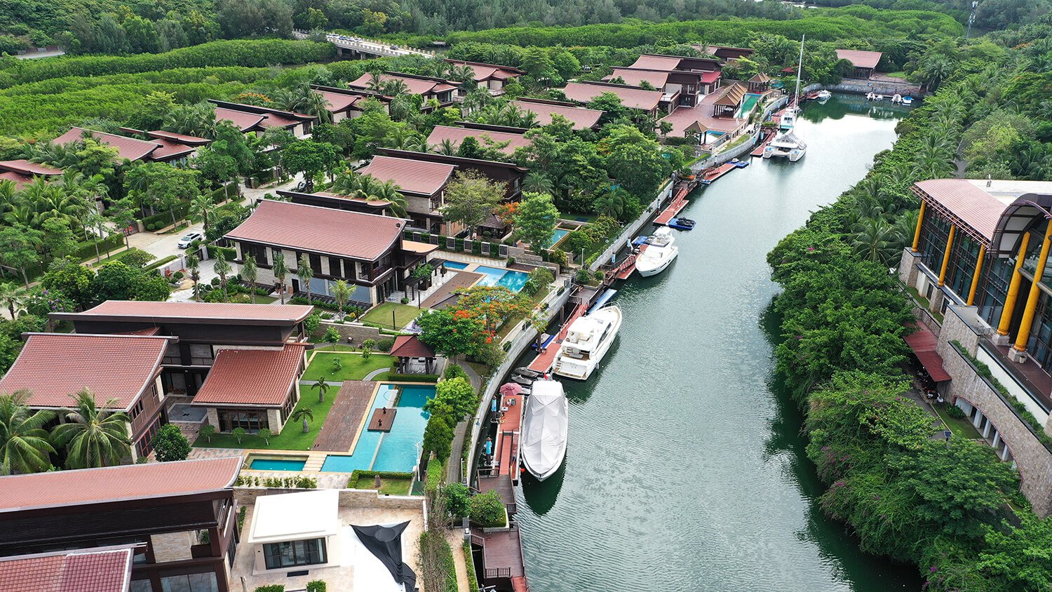 NDA-7.-Sanya-Yalong-Bay-Marina-(1).jpg