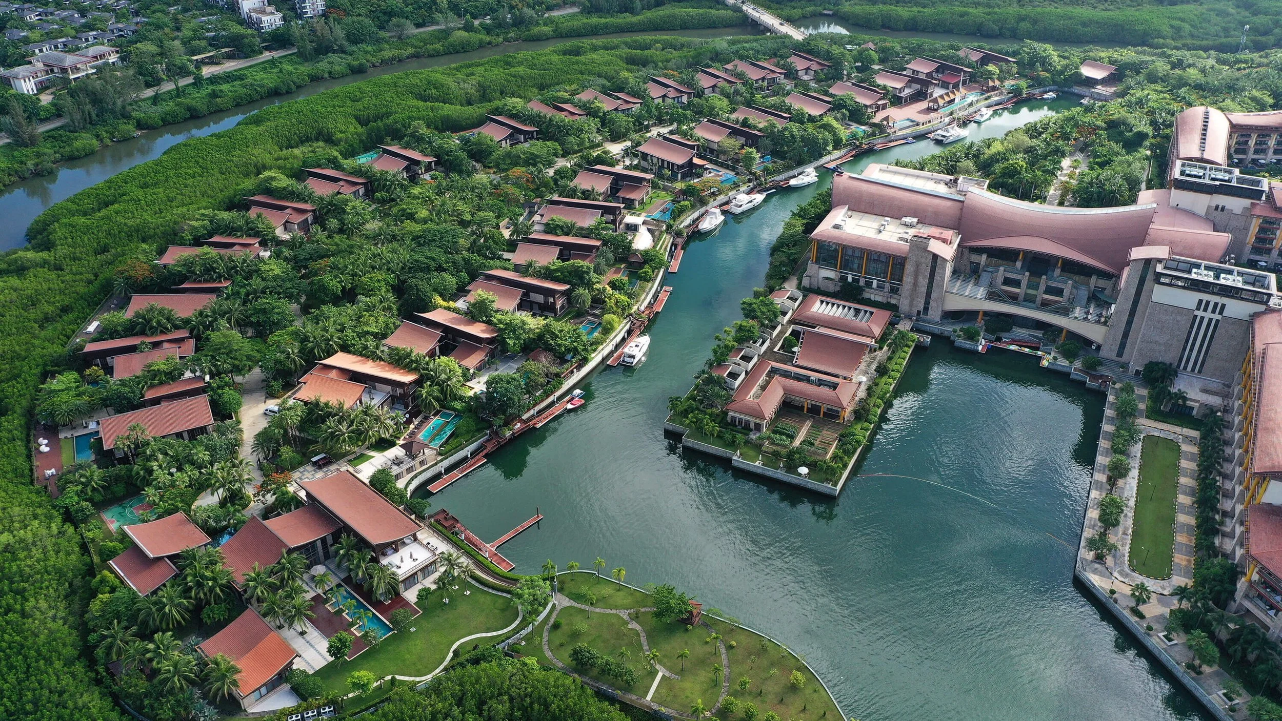 NDA-7.-Sanya-Yalong-Bay-Marina-(header).jpg