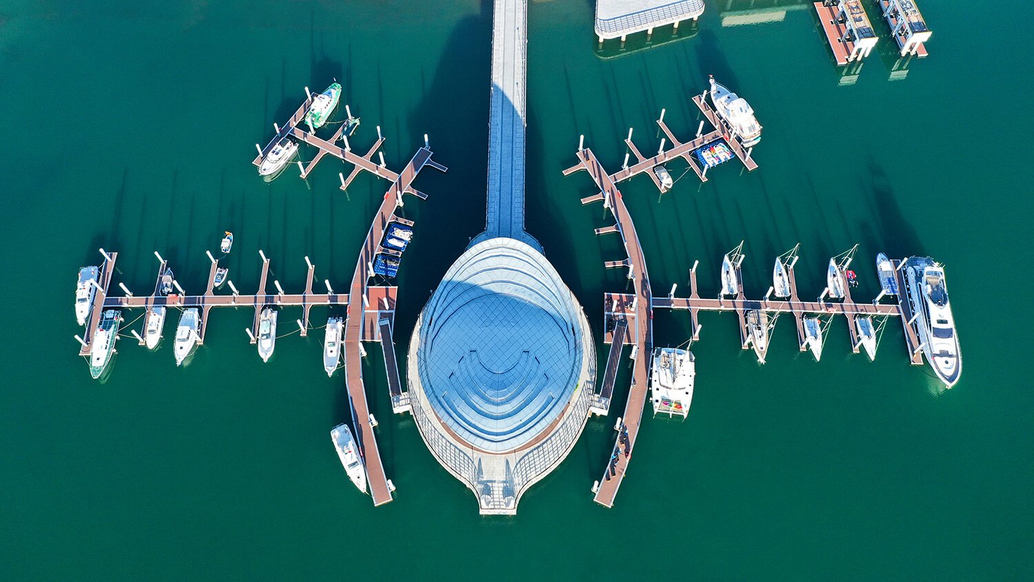 NDA-48. Hainan Sea Flower Yacht Club and Marina Commercial Promenade (7).jpg
