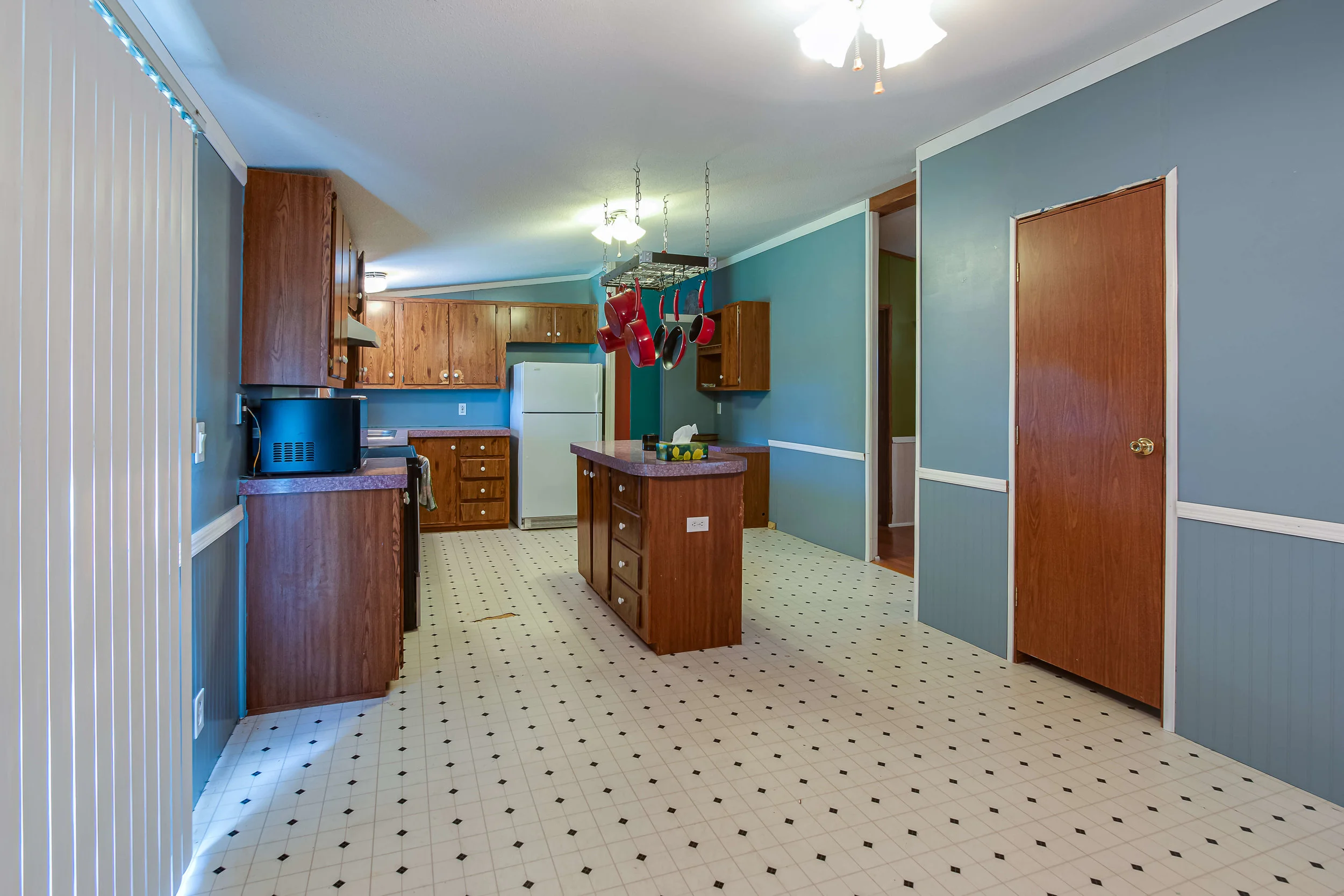 836_Wells_Rd_13.jpg