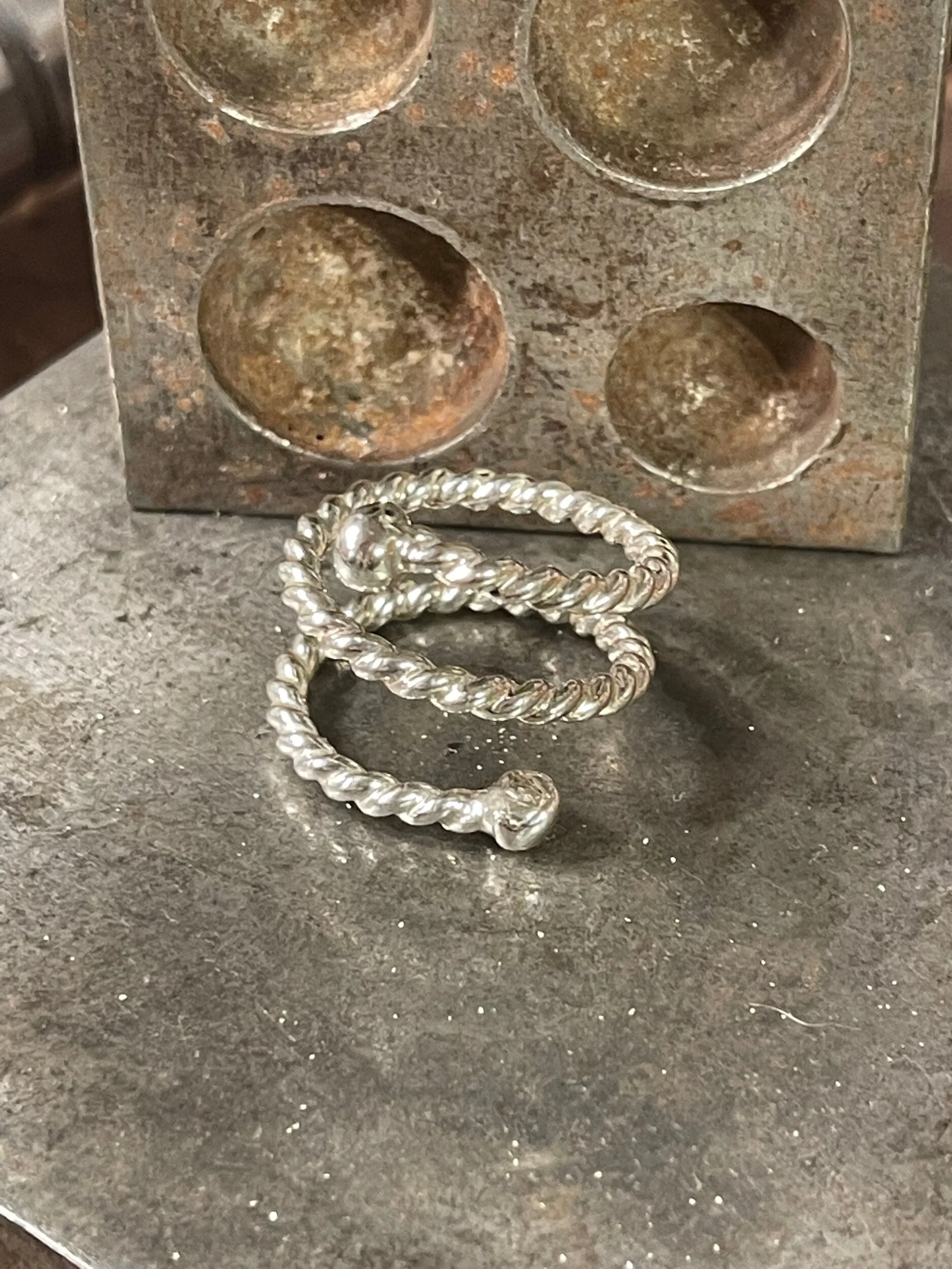 C5F72081-5A52-41BA-ACF5-1B2968697F84